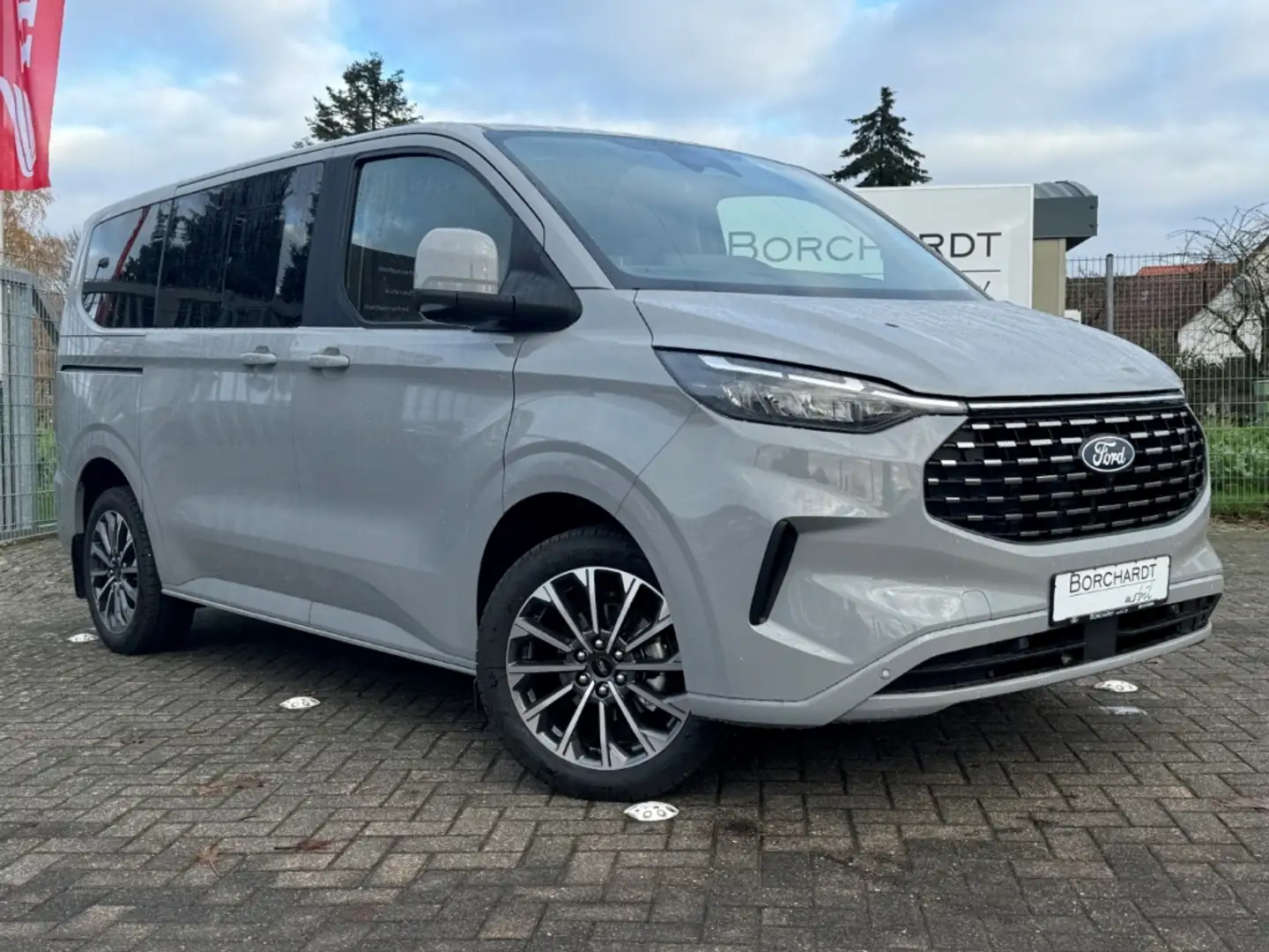 Ford Tourneo Custom Titanium X L1 2.0L 170PS EXKLUSIV-Paket, el.Schieb Grau - 2