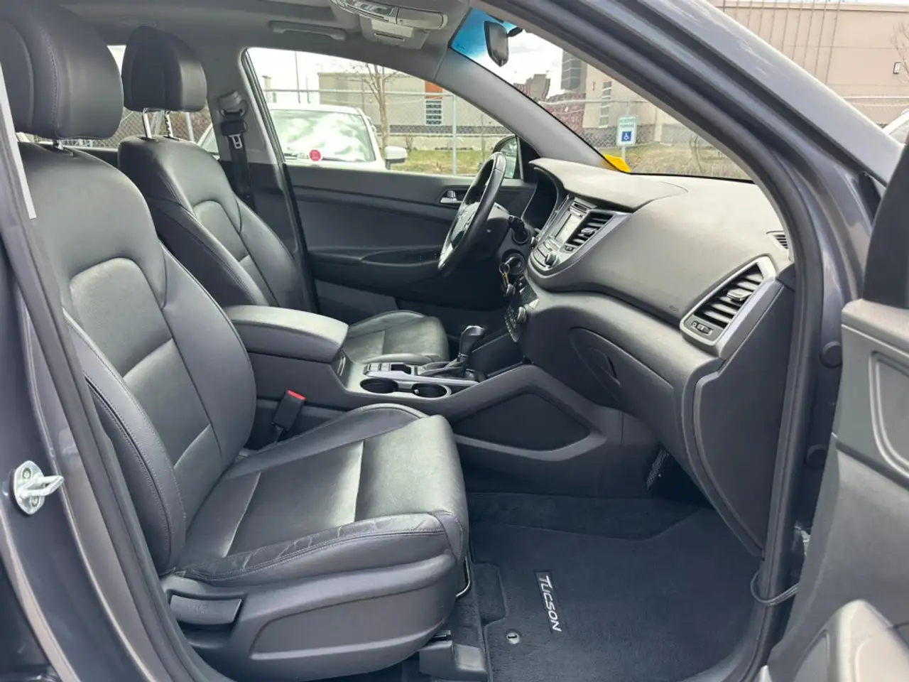 Hyundai TUCSON снимка Hyundai TUCSON