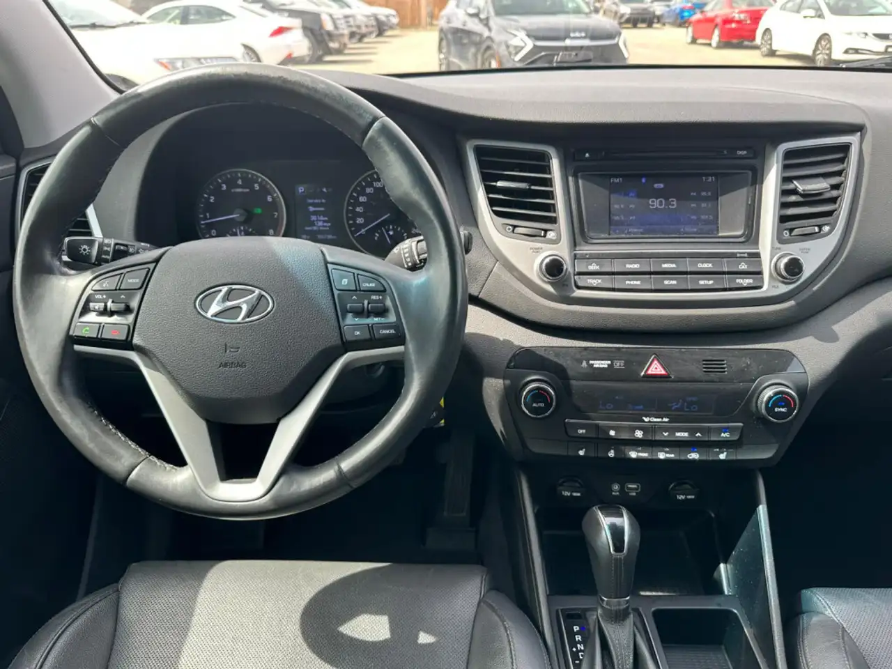 Hyundai TUCSON снимка Hyundai TUCSON