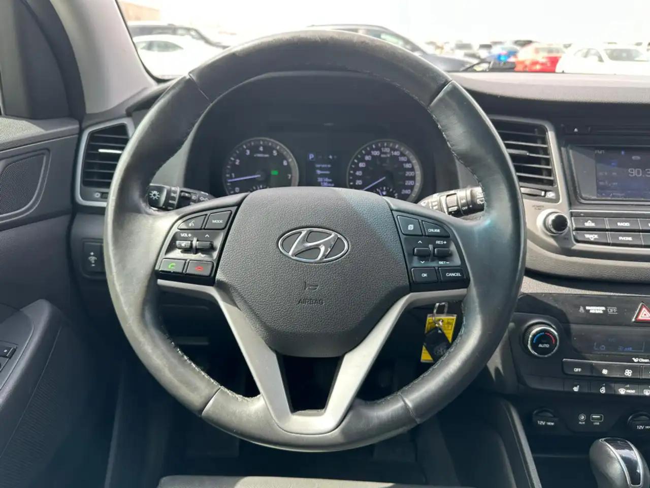 Hyundai TUCSON снимка Hyundai TUCSON