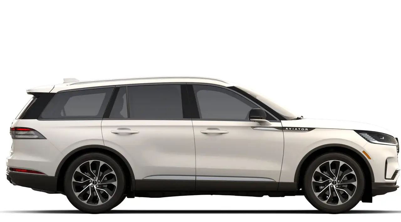 Lincoln Aviator снимка Lincoln Aviator