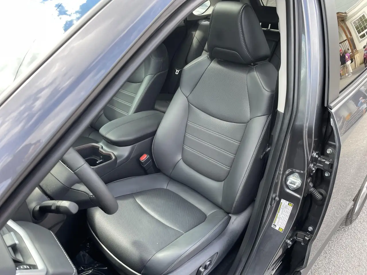 Toyota RAV 4 снимка Toyota RAV 4