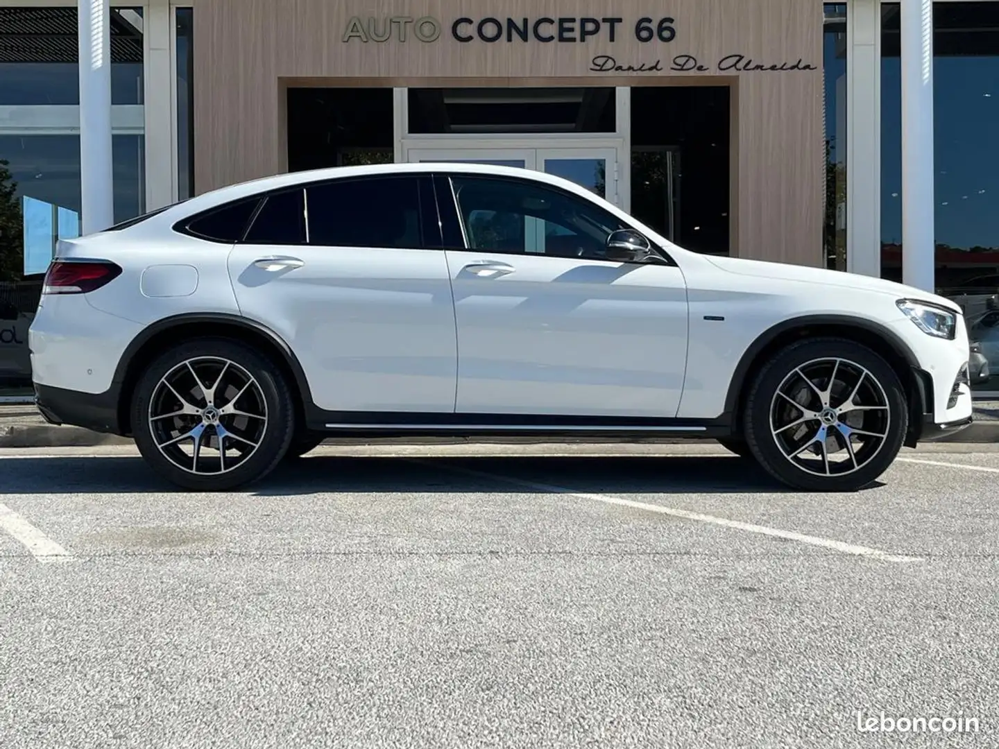 Mercedes-Benz GLC 300 MERCEDES Phase 2 2.0 300e 4Matic AMG Line 9G-Tronic Blanc - 2