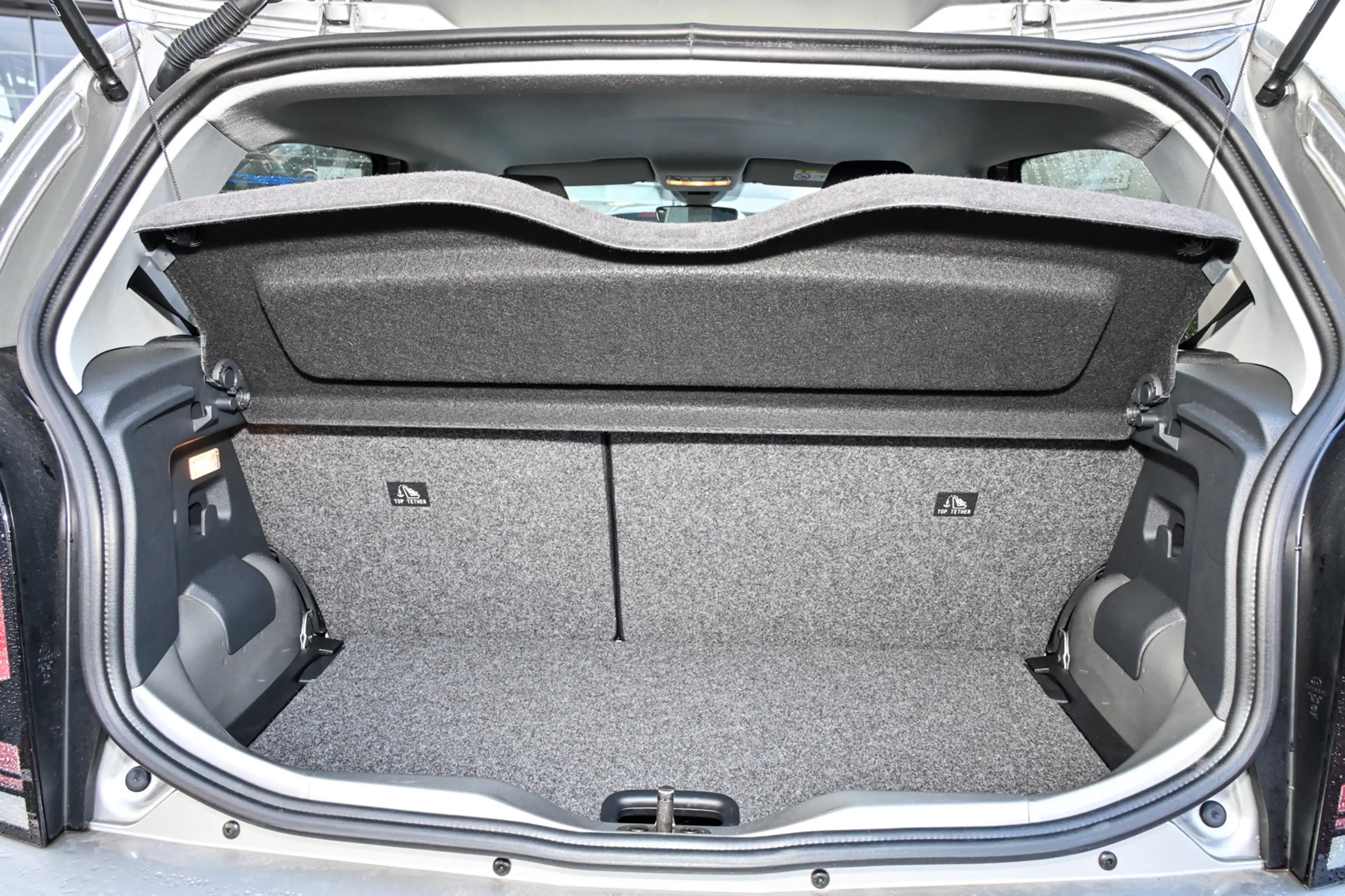 Volkswagen e-up! Edition Automatik Kamera Klima 16"LM — photo 15