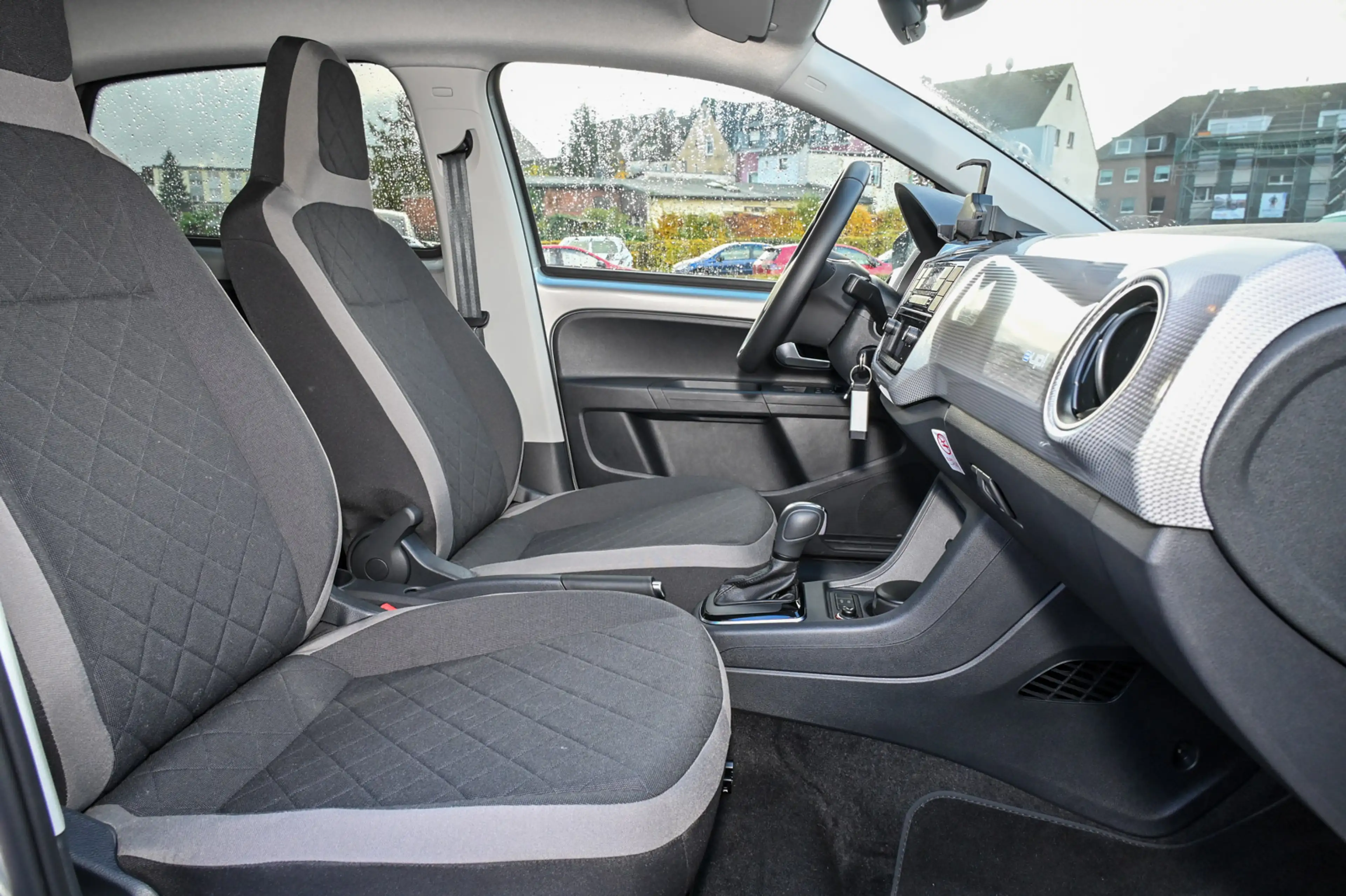 Volkswagen e-up! Edition Automatik Kamera Klima 16"LM — photo 4