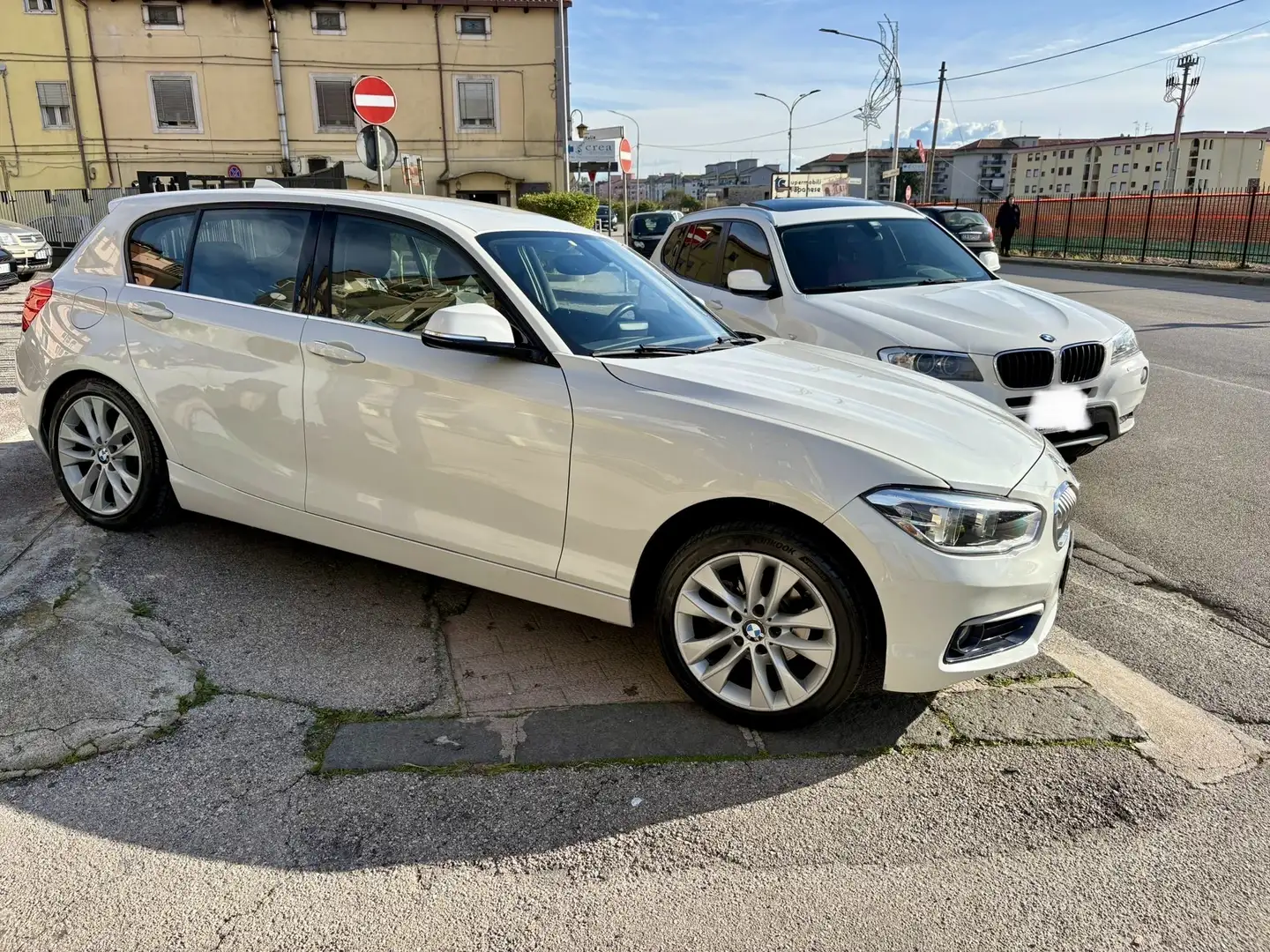 BMW 116 Serie 1 F/20-21 2015 116d Urban 5p auto - 2
