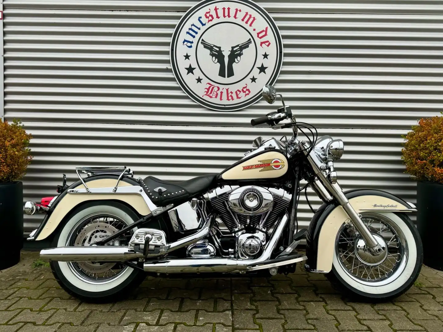 Harley-Davidson FLSTC Heritage Softail Classic 103 Flathead Look Zwart - 1