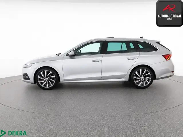 Skoda Octavia view 2