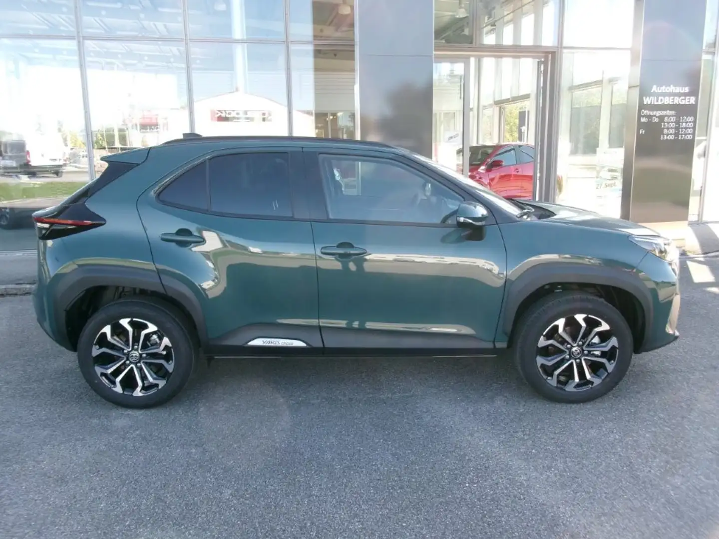 Toyota Yaris Cross Yaris Cross 1,5 VVT-iHSD Active Drive !!! PREISHIT Grün - 2