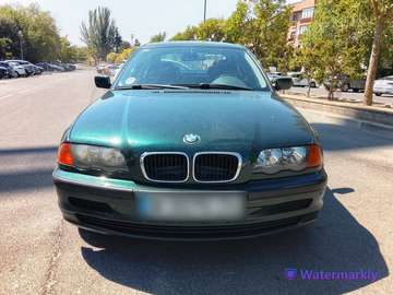 318i