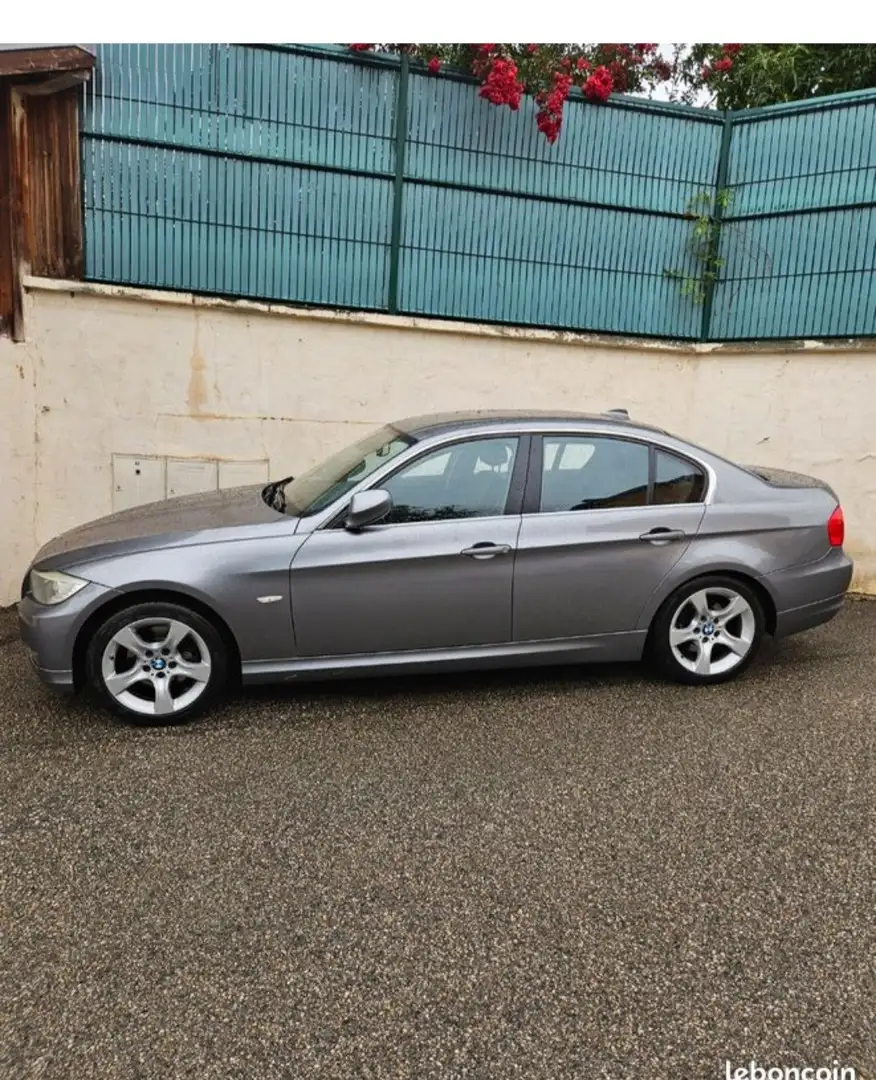 BMW 320 320d 184 ch Edition Luxe A - 2