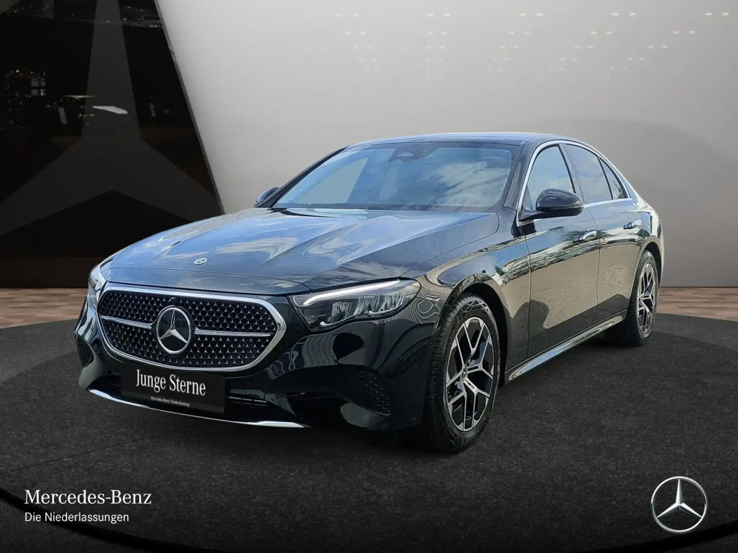 Mercedes-Benz E 200 Avantgarde Distr. LED AHK Kamera Totwinkel Schwarz - 2