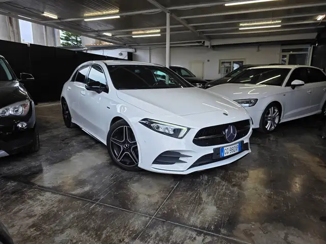 Mercedes-Benz A 200 Classe A - W177 2021 d Premium Night edition auto