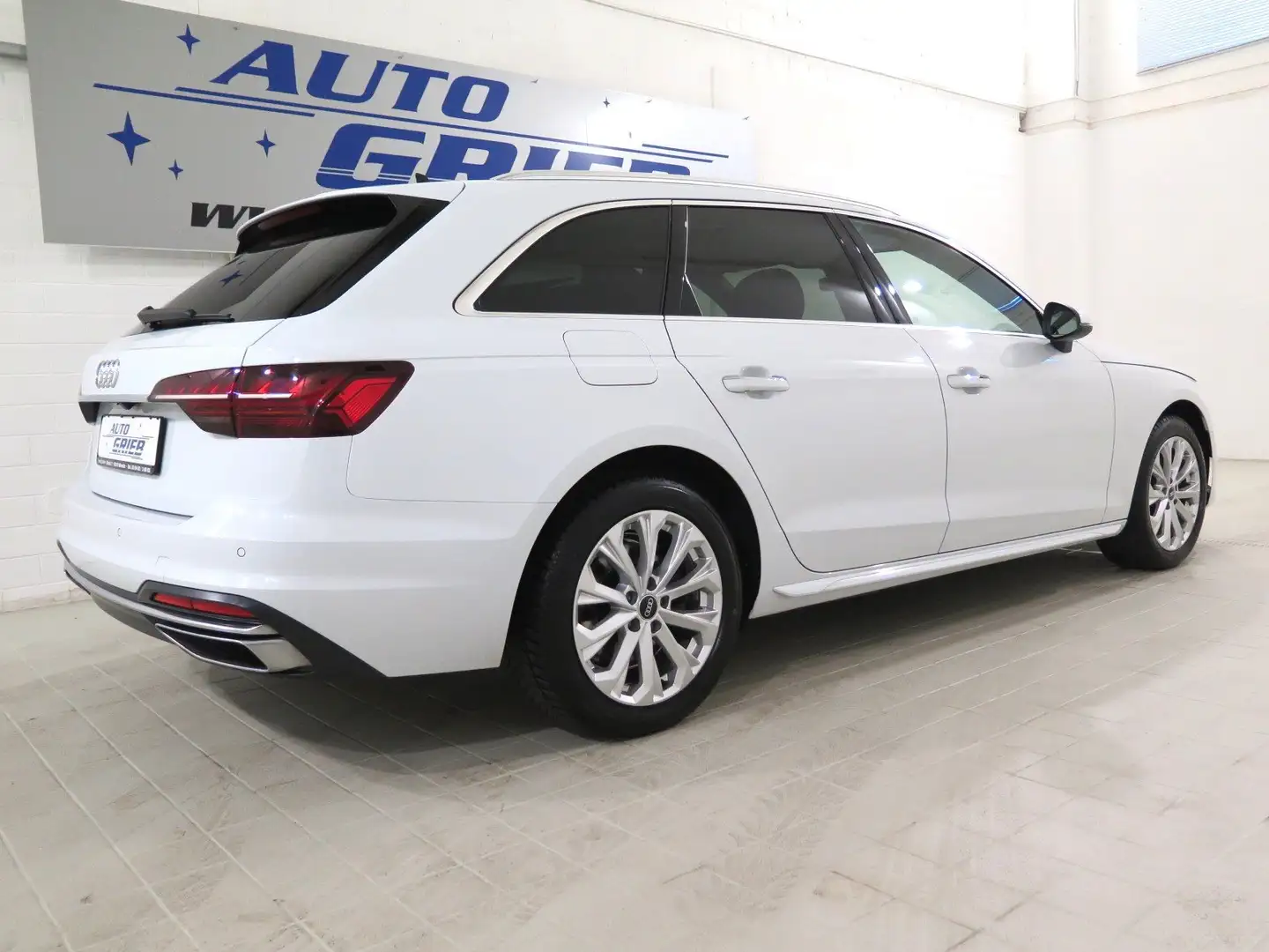 Audi A4 35 TFSI advanced,  LED, AHK, ACC, Navi, RFK, Alu Weiß - 2