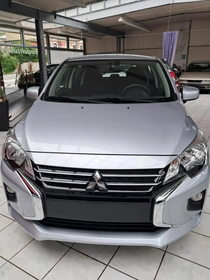 Mitsubishi Space Star PLUS 1.2 MIVEC ClearTec 5-Gang Silber - 2