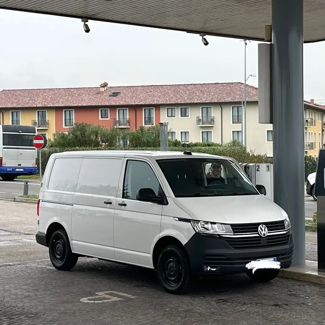 Volkswagen T6.1 Transporter Passo Corto TDI 110 CV Autocarro - 1