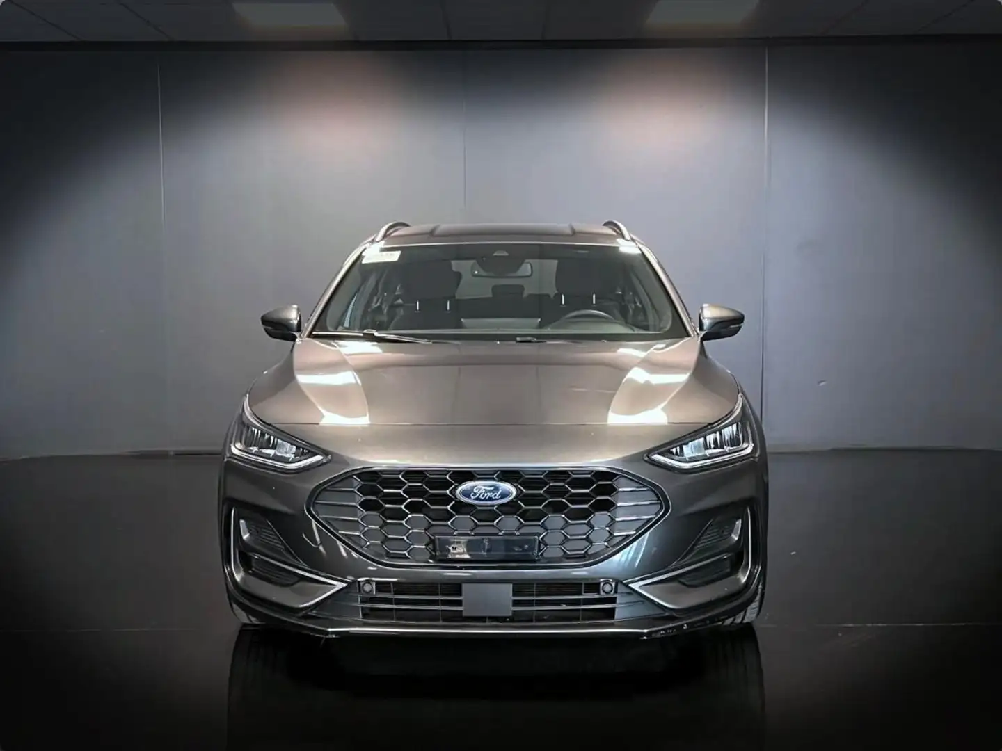 Ford Focus 1.5 EcoBlue 115 CV automatico SW ST-Line Grigio - 2