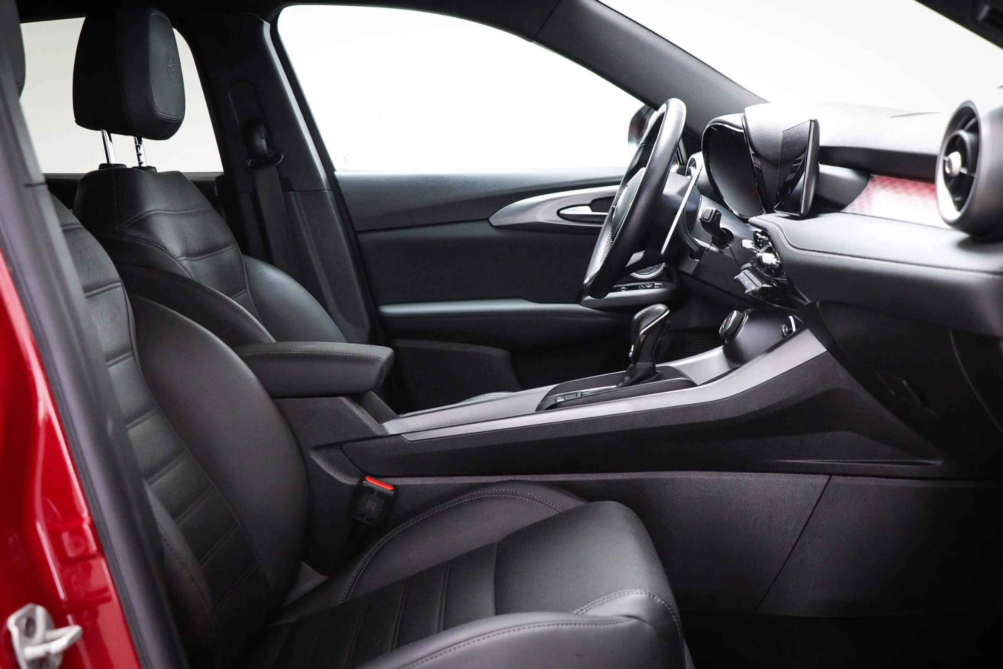 Alfa Romeo Tonale 1.5T Hybrid Edizione Speciale | LEDER / WINTER- PA — photo 4