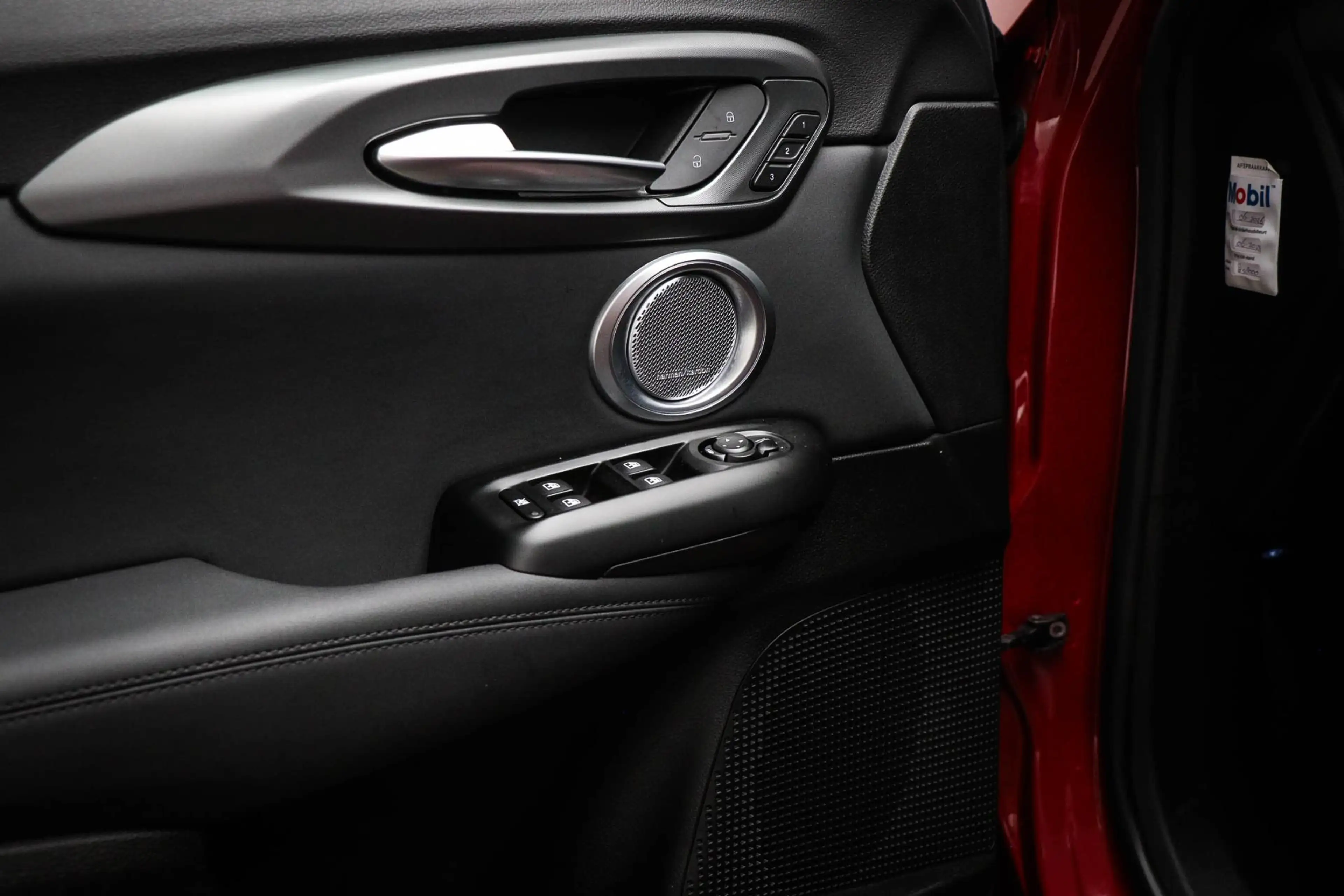 Alfa Romeo Tonale 1.5T Hybrid Edizione Speciale | LEDER / WINTER- PA — photo 29