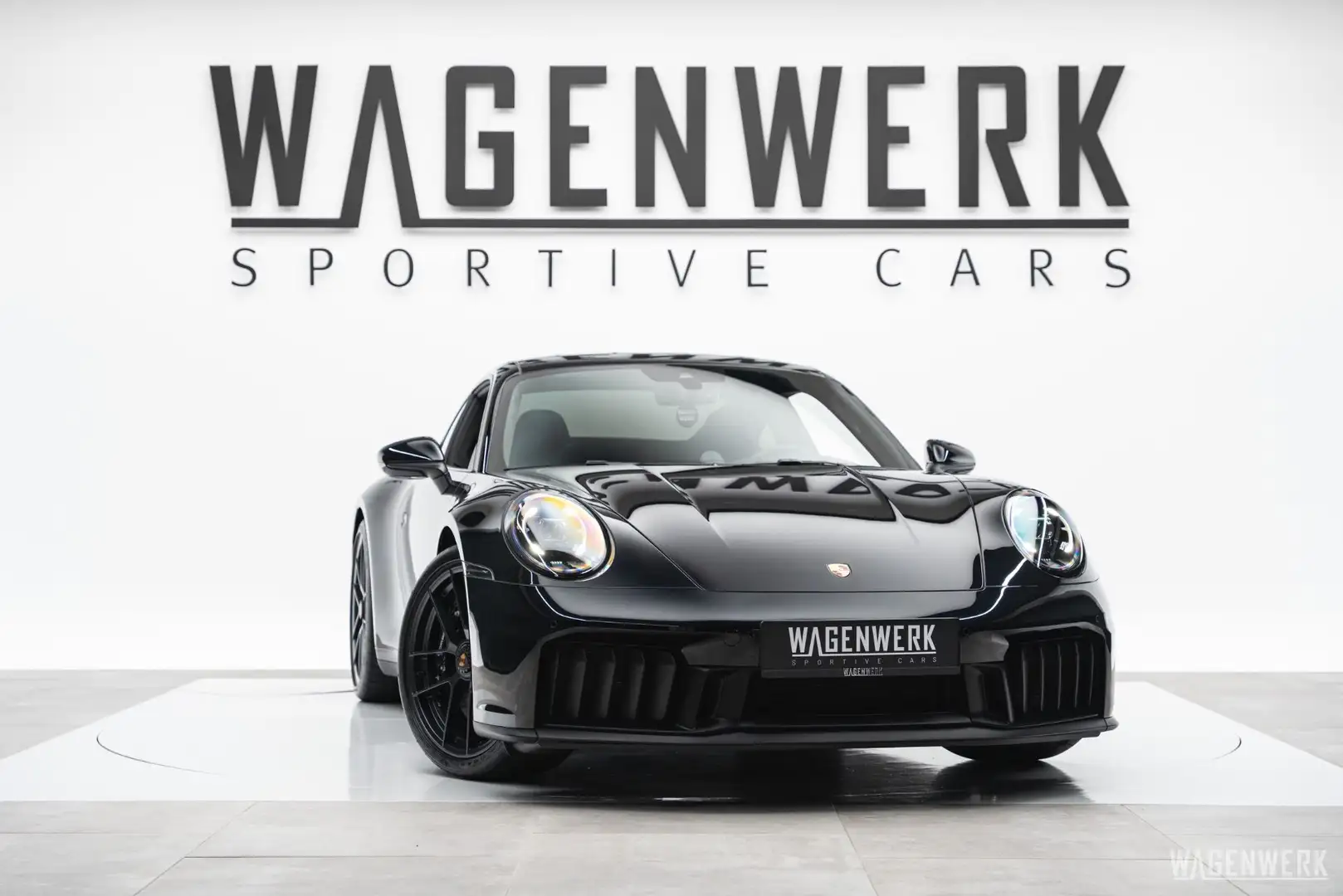 Porsche 992 992.2 Carrera GTS 3.6 T-Hybrid GTS-PAKET PRIVACY Schwarz - 1