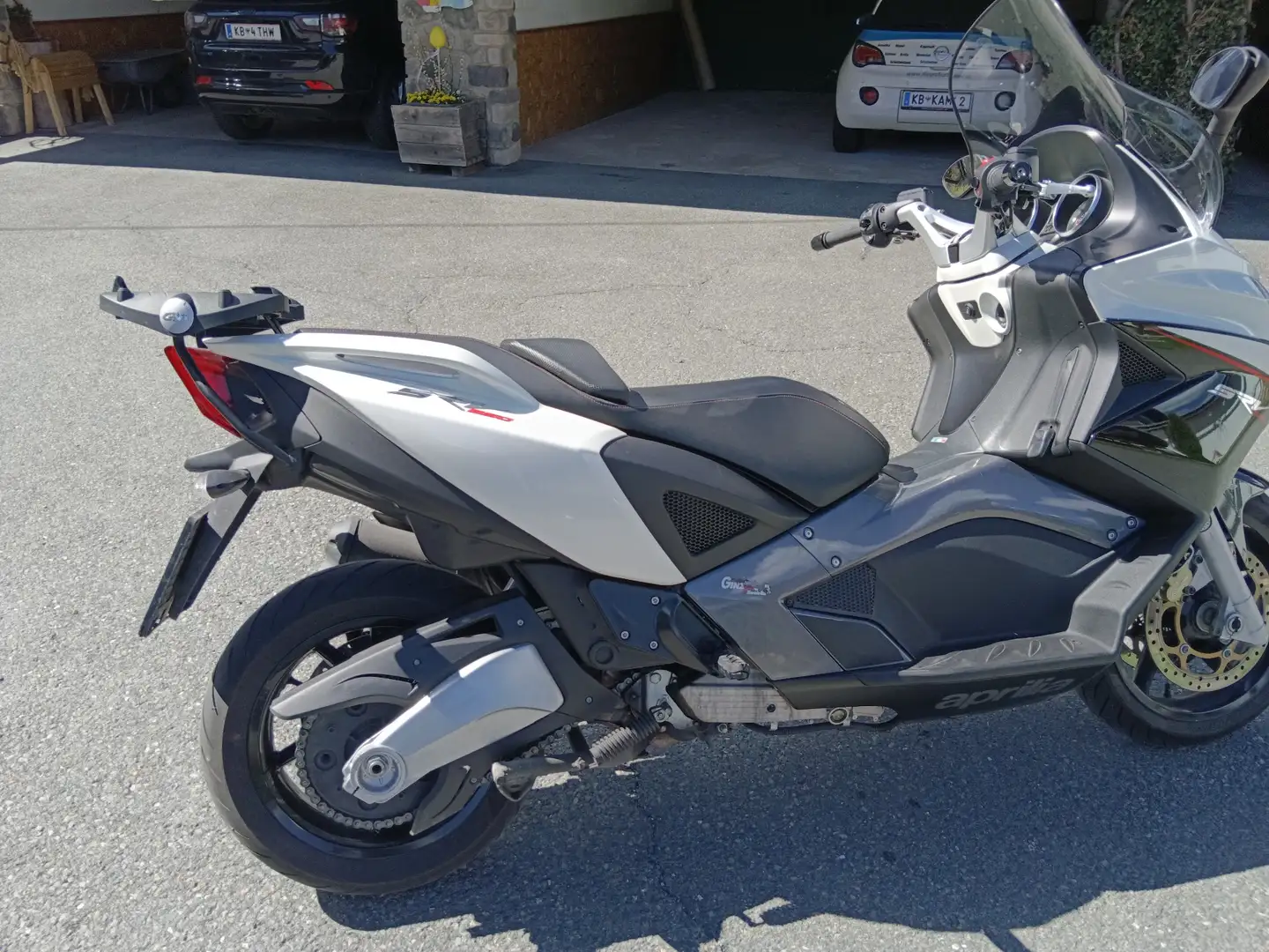 Aprilia SRV 850 Blanco - 2
