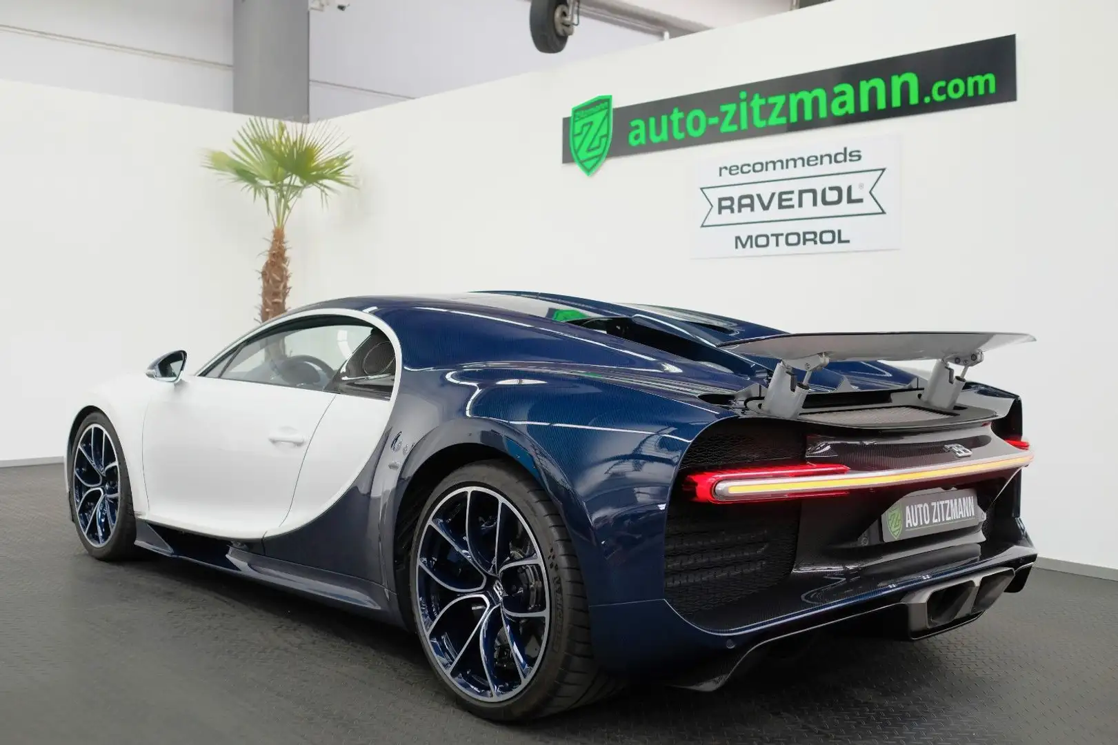 Bugatti Chiron /VISIBLE CARBON BLUE/SERVICE NEW/ Beyaz - 2