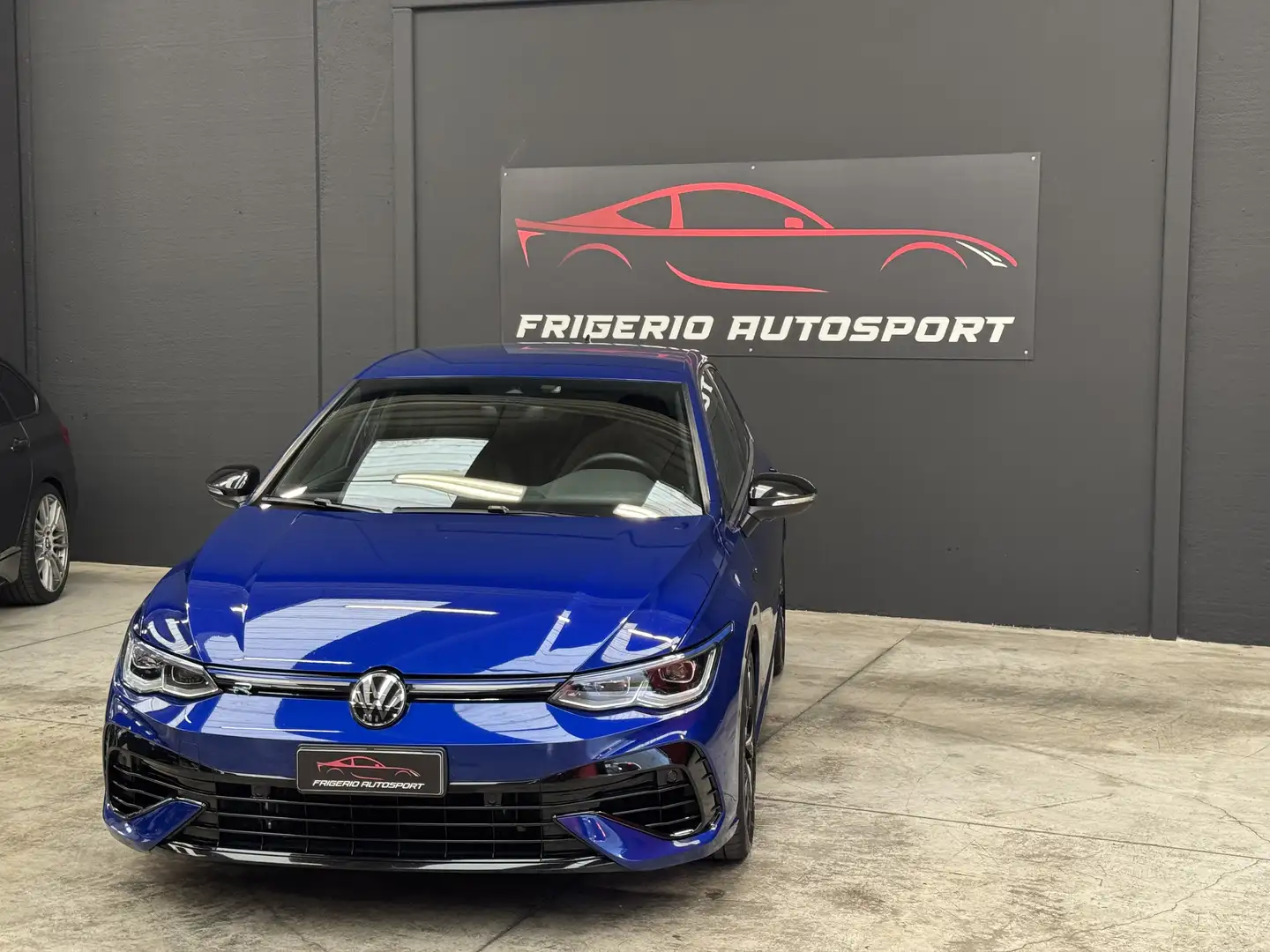 Volkswagen Golf R unica al mondo depotenziata a libretto 220 cv - 2