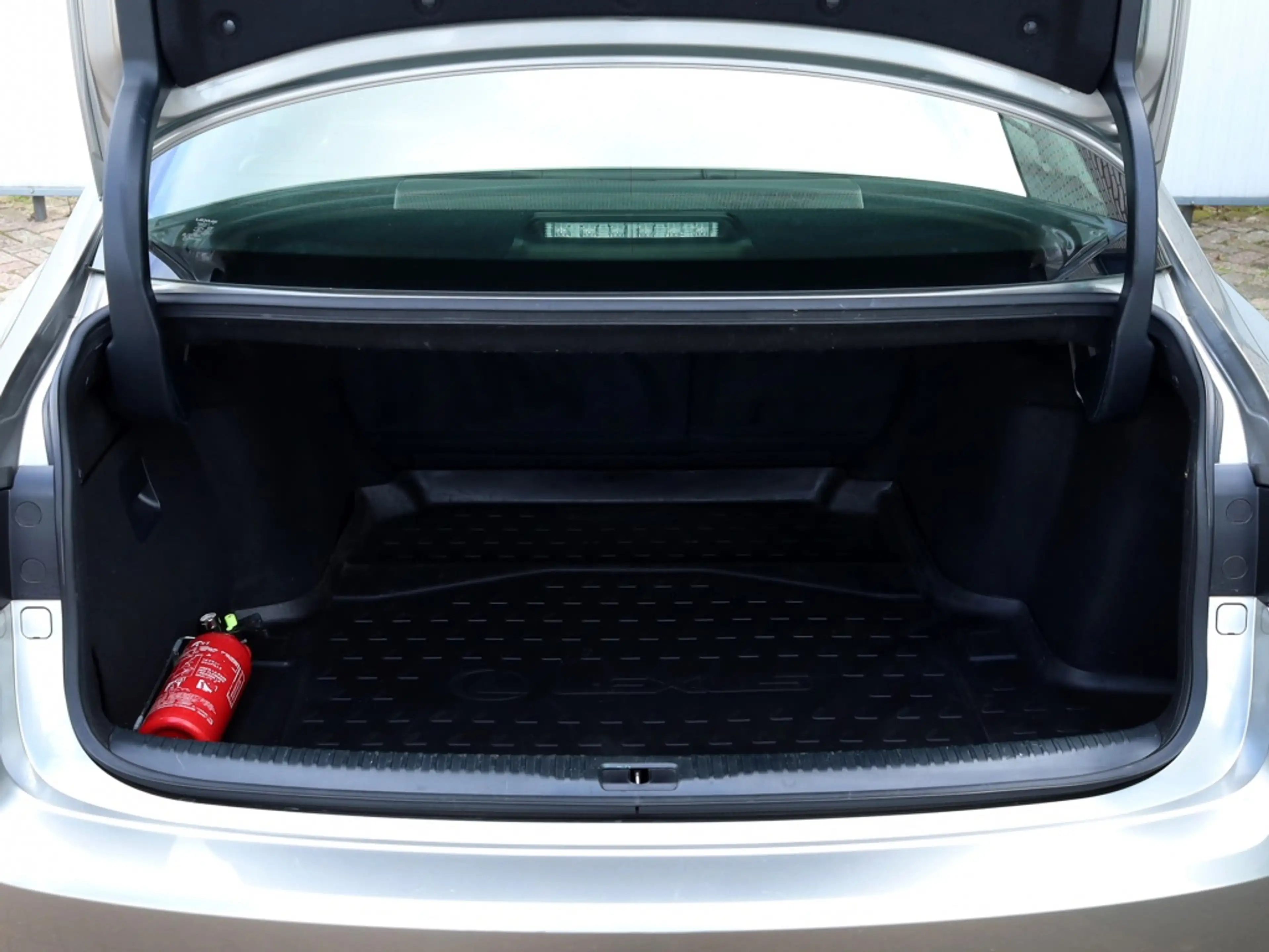 Lexus IS 300 300h Sport Edition | Keyless | Parkeersensoren | S — photo 14