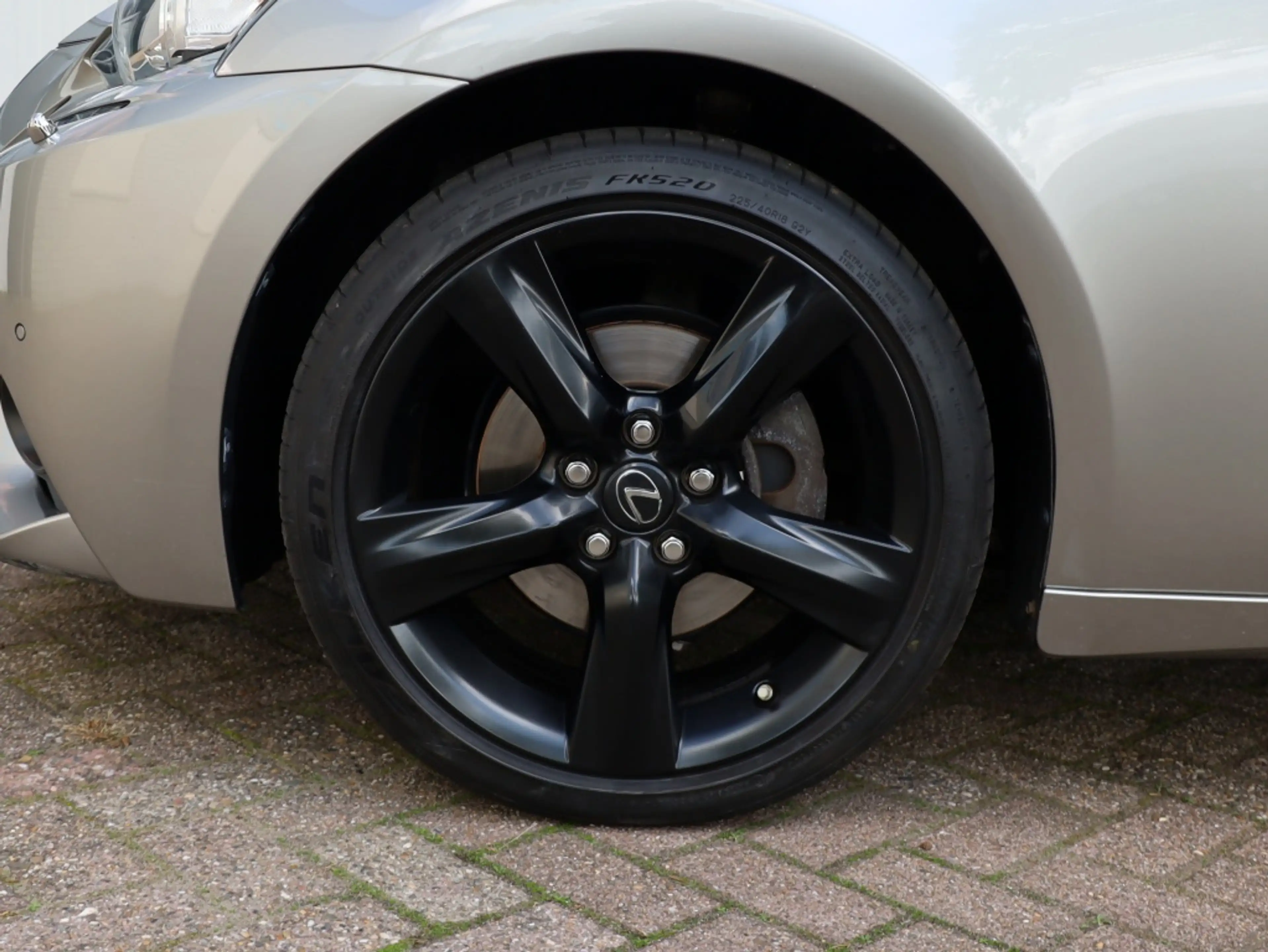 Lexus IS 300 300h Sport Edition | Keyless | Parkeersensoren | S — photo 24