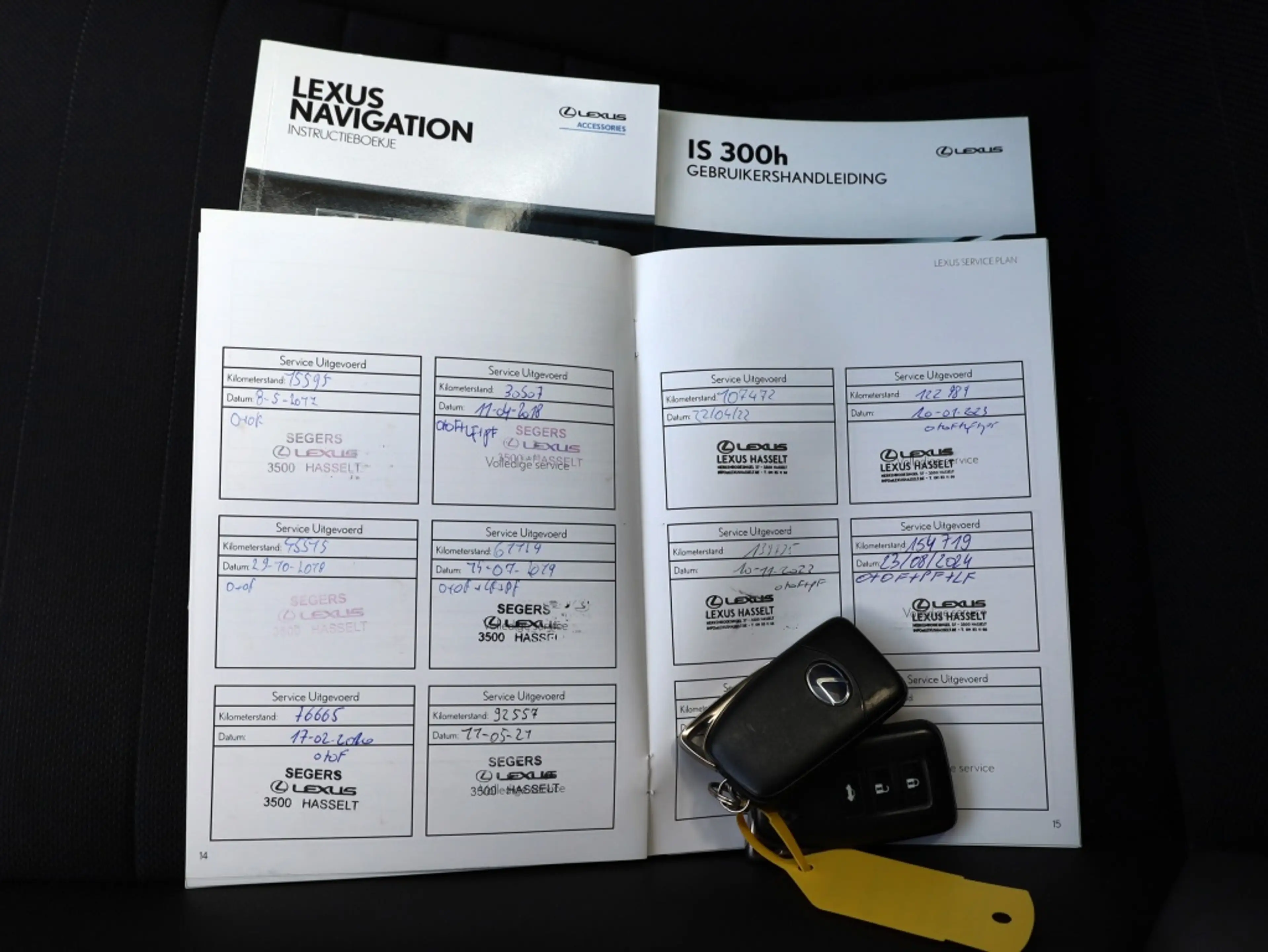Lexus IS 300 300h Sport Edition | Keyless | Parkeersensoren | S — photo 23