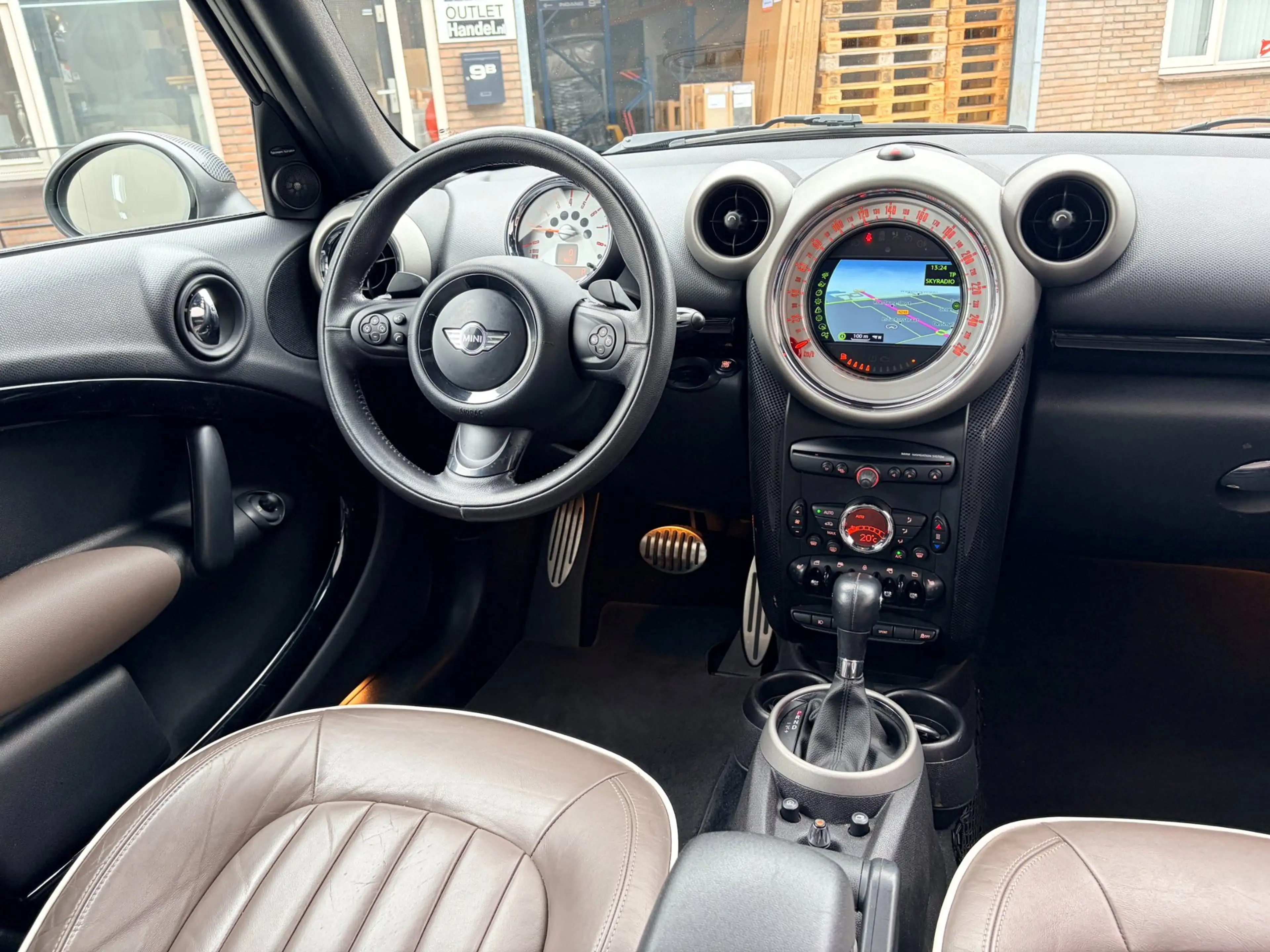 MINI Cooper S Countryman 1.6 ALL4 Chili — photo 13