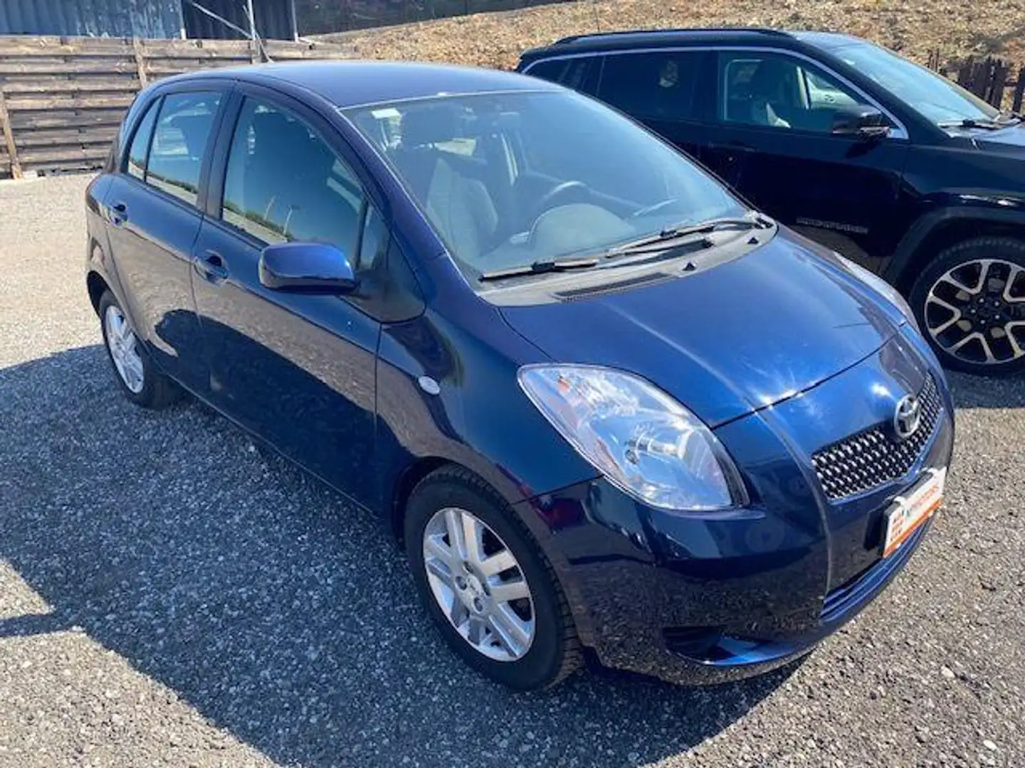 Toyota Yaris 1.4 D-4D 5p. Sol Bleu - 1