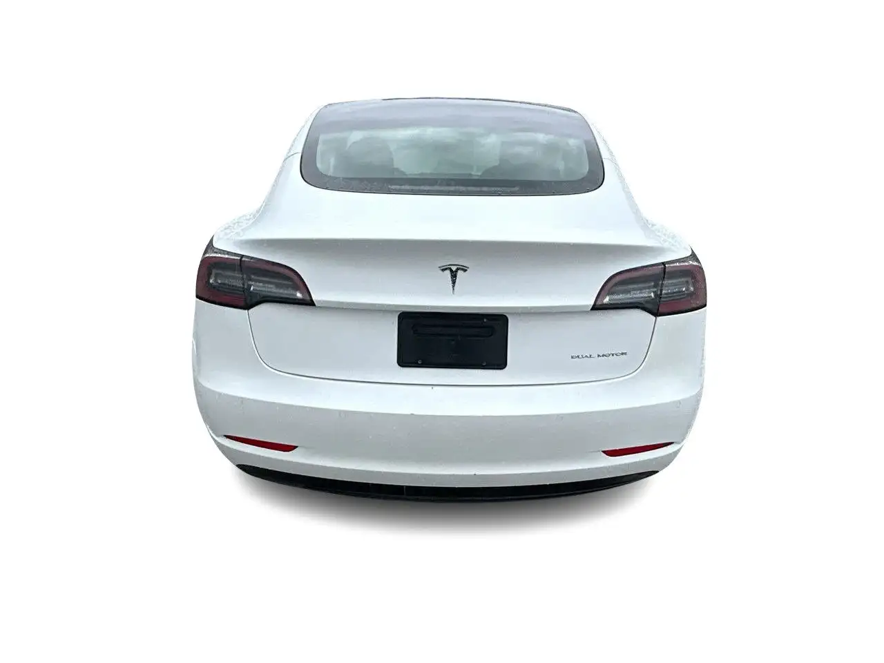 Tesla Model 3 снимка Tesla Model 3