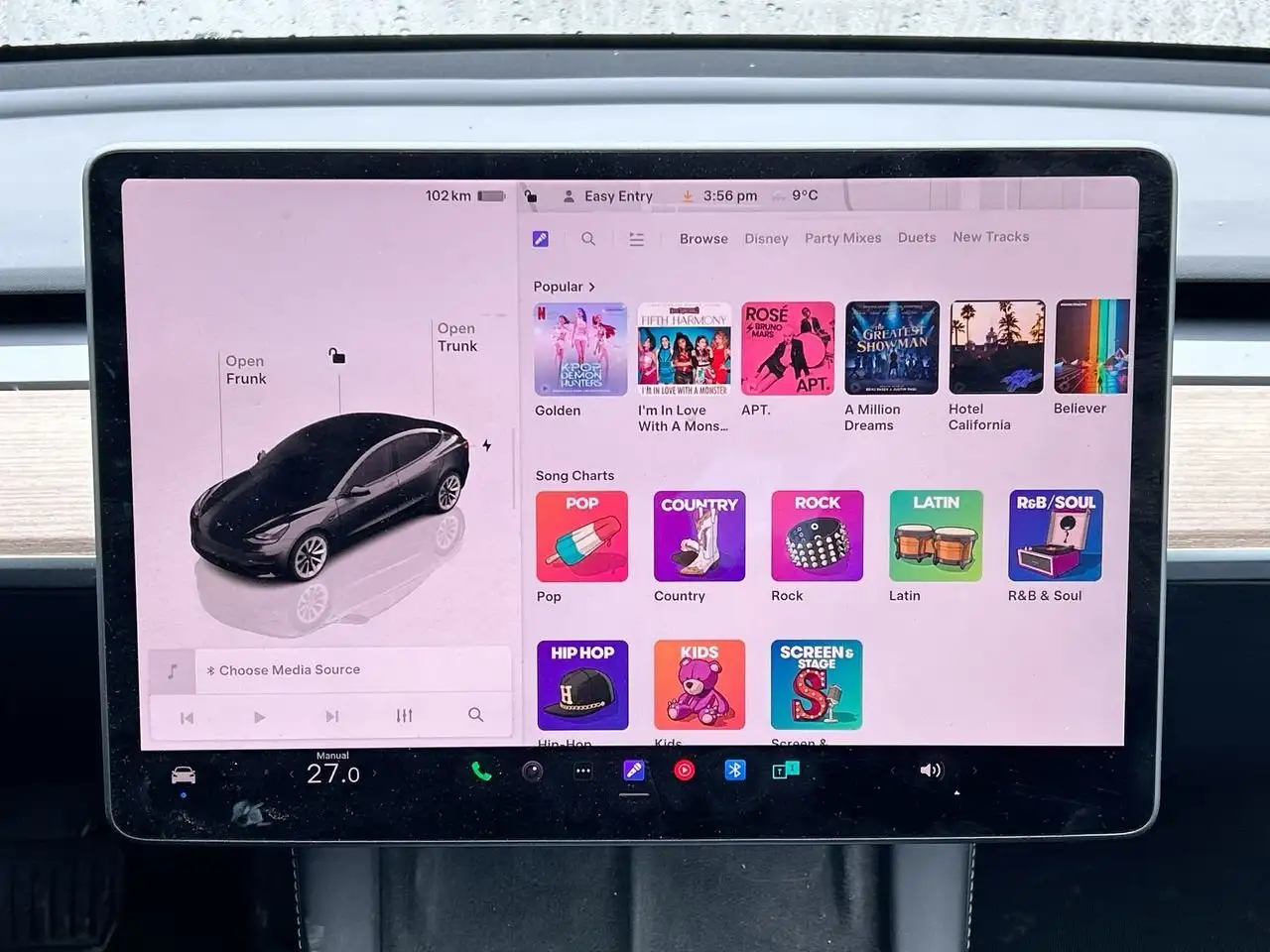 Tesla Model 3 снимка Tesla Model 3