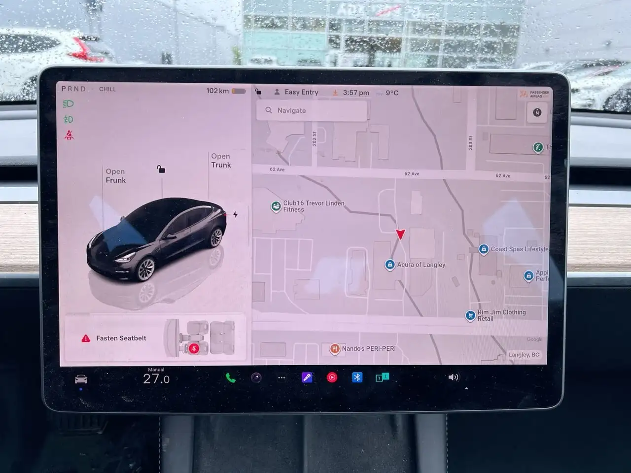 Tesla Model 3 снимка Tesla Model 3