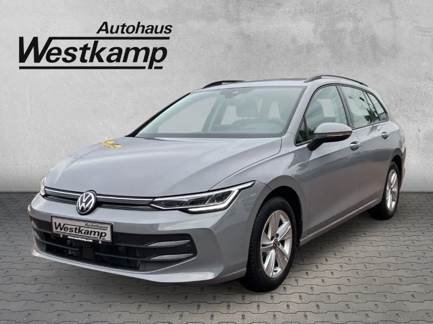 Volkswagen Golf VIII 1,5 eTSI DSG Ganzj.Reifen Head-Up Kamera Grau - 1