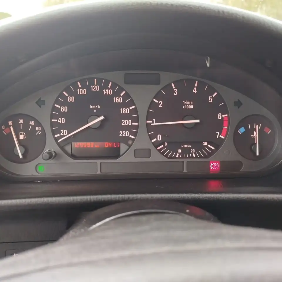 BMW 316i, foto 9