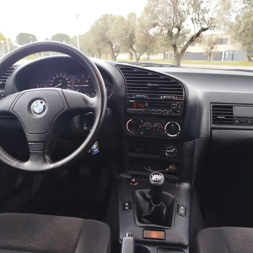 BMW 316i, foto 6