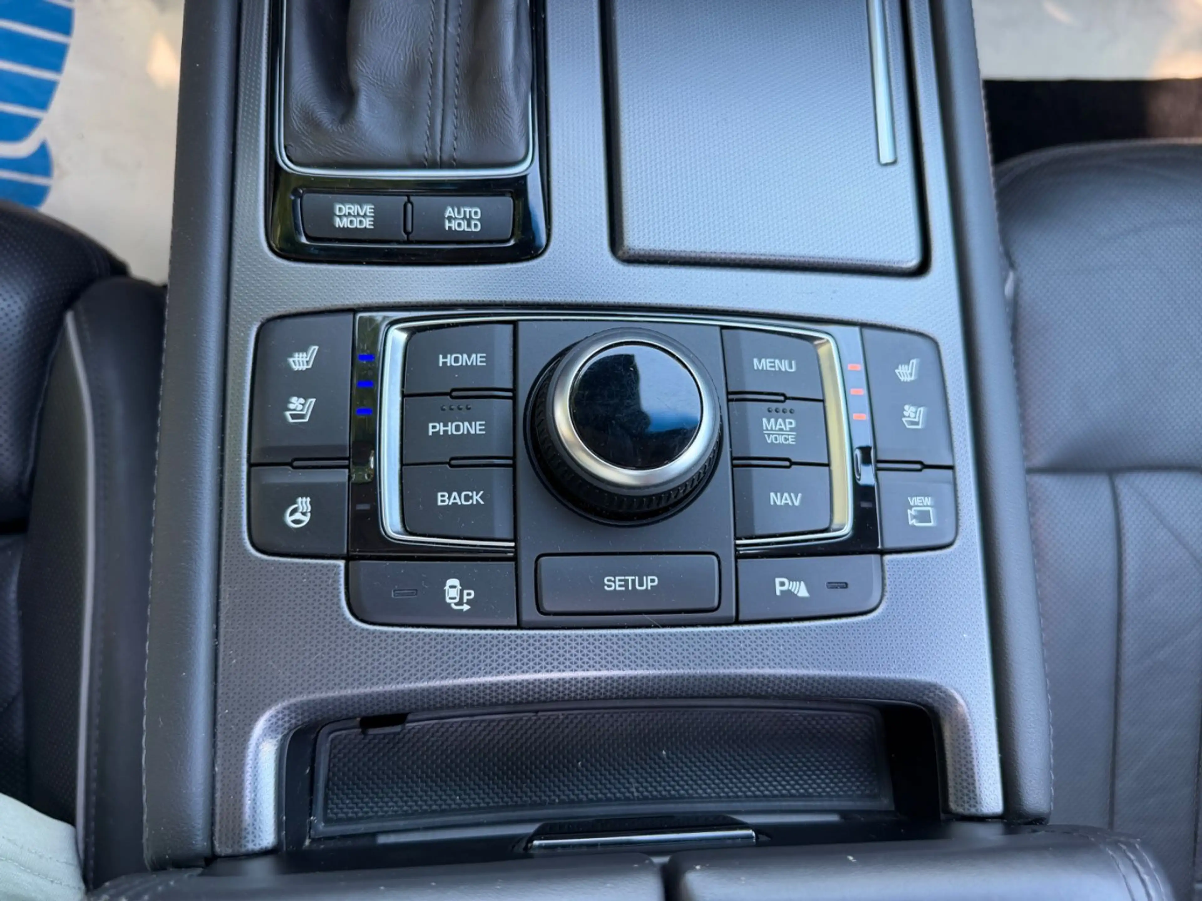 Hyundai Genesis Basis PANO~HUD~LEDER~360°~NAVI~EU5 — photo 12