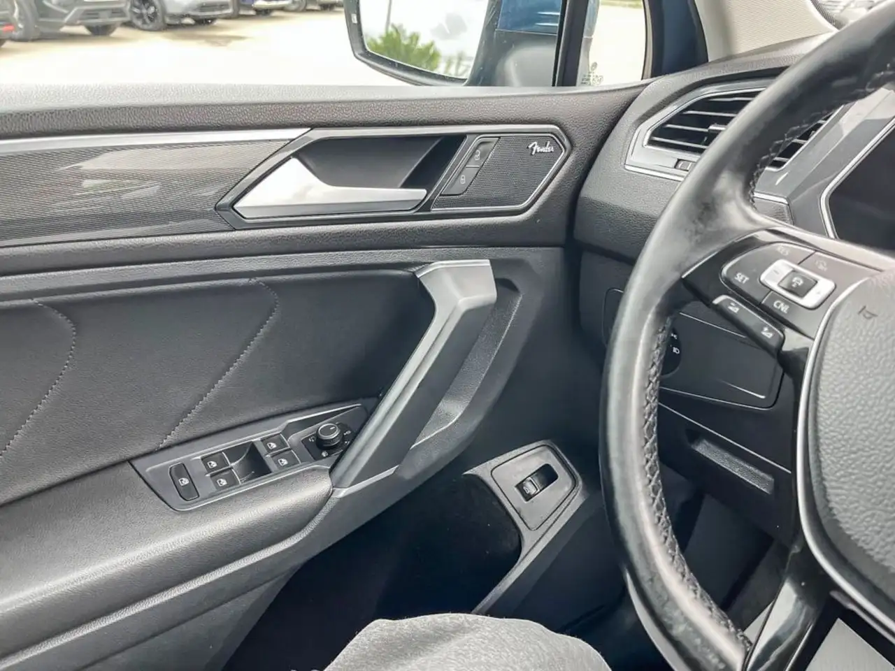 Volkswagen Tiguan снимка Volkswagen Tiguan