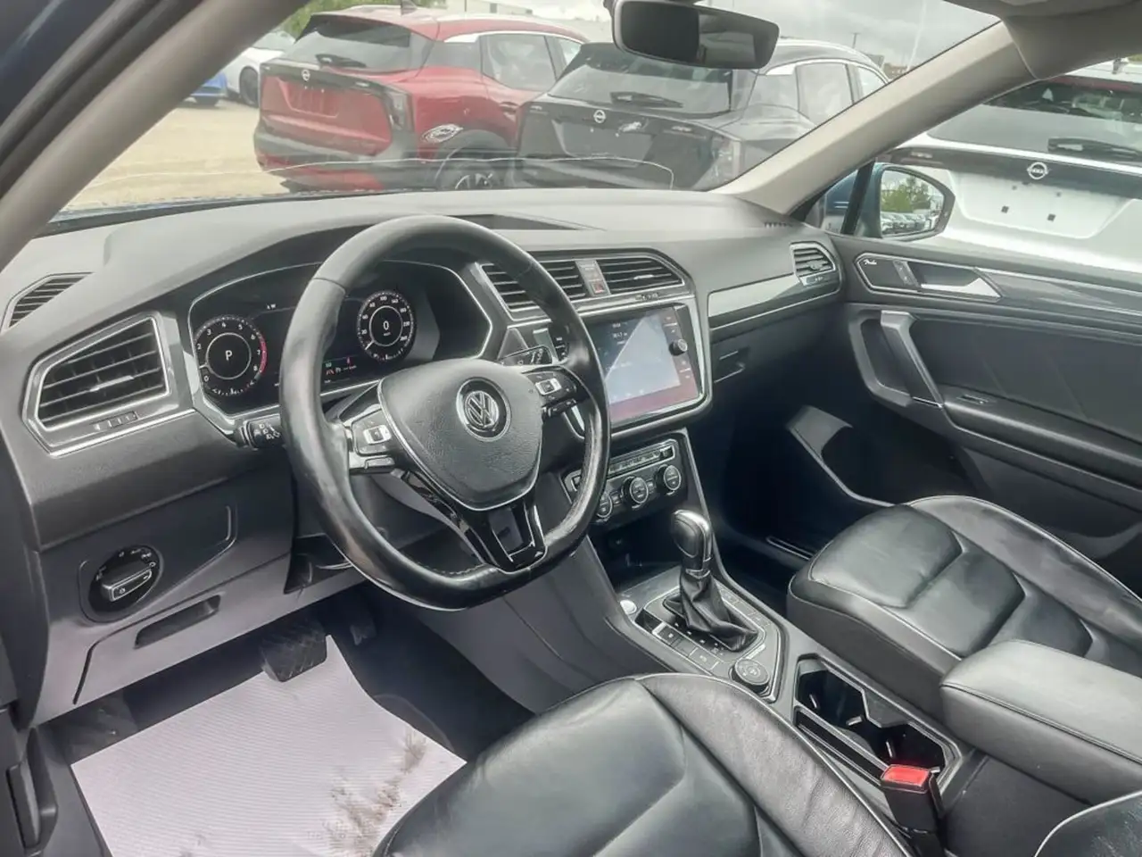 Volkswagen Tiguan снимка Volkswagen Tiguan