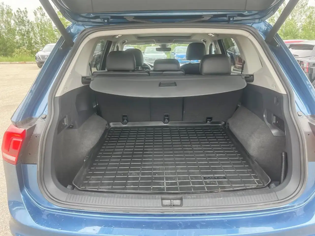 Volkswagen Tiguan снимка Volkswagen Tiguan