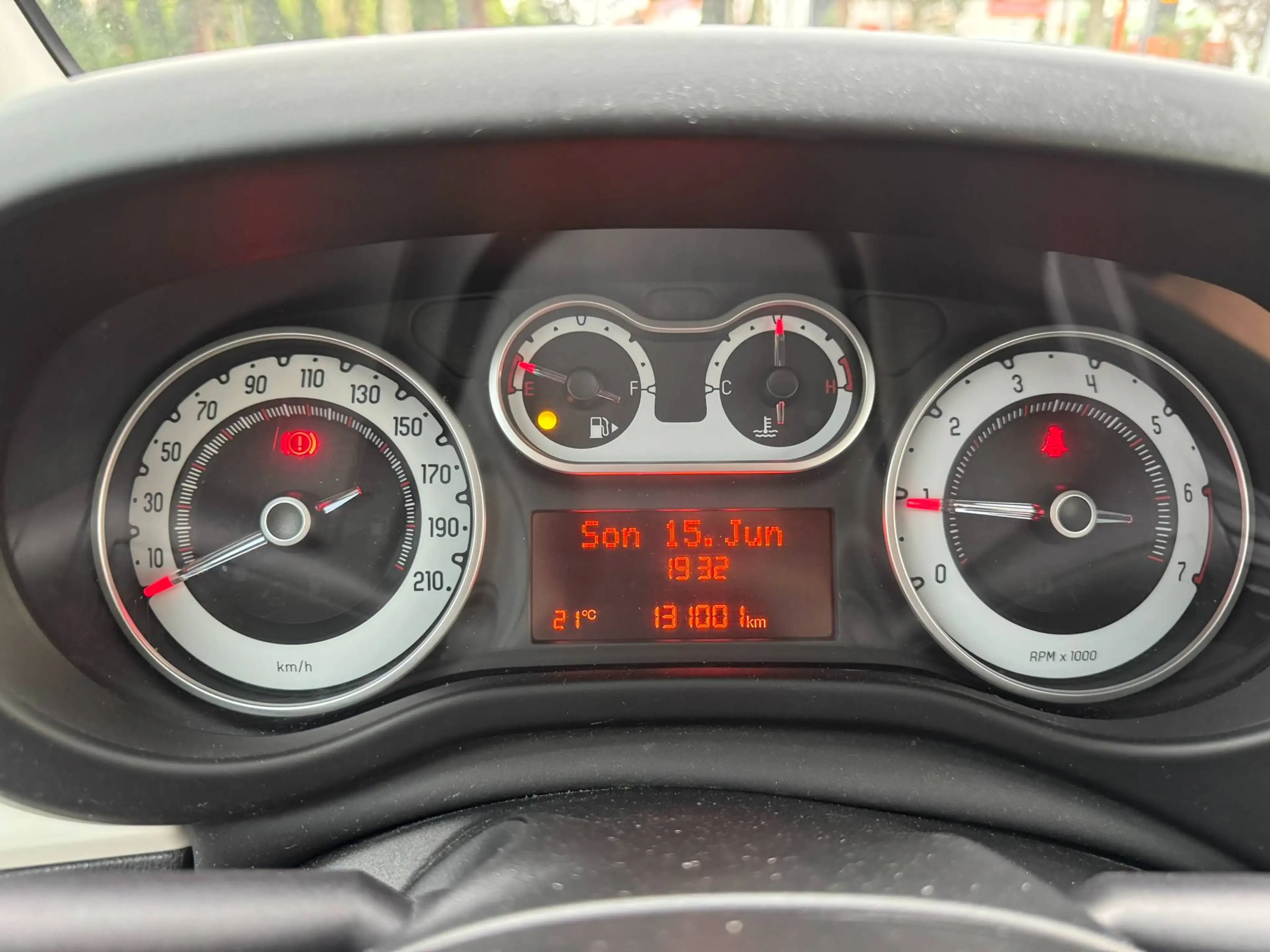 Fiat 500L Pop Star — photo 14