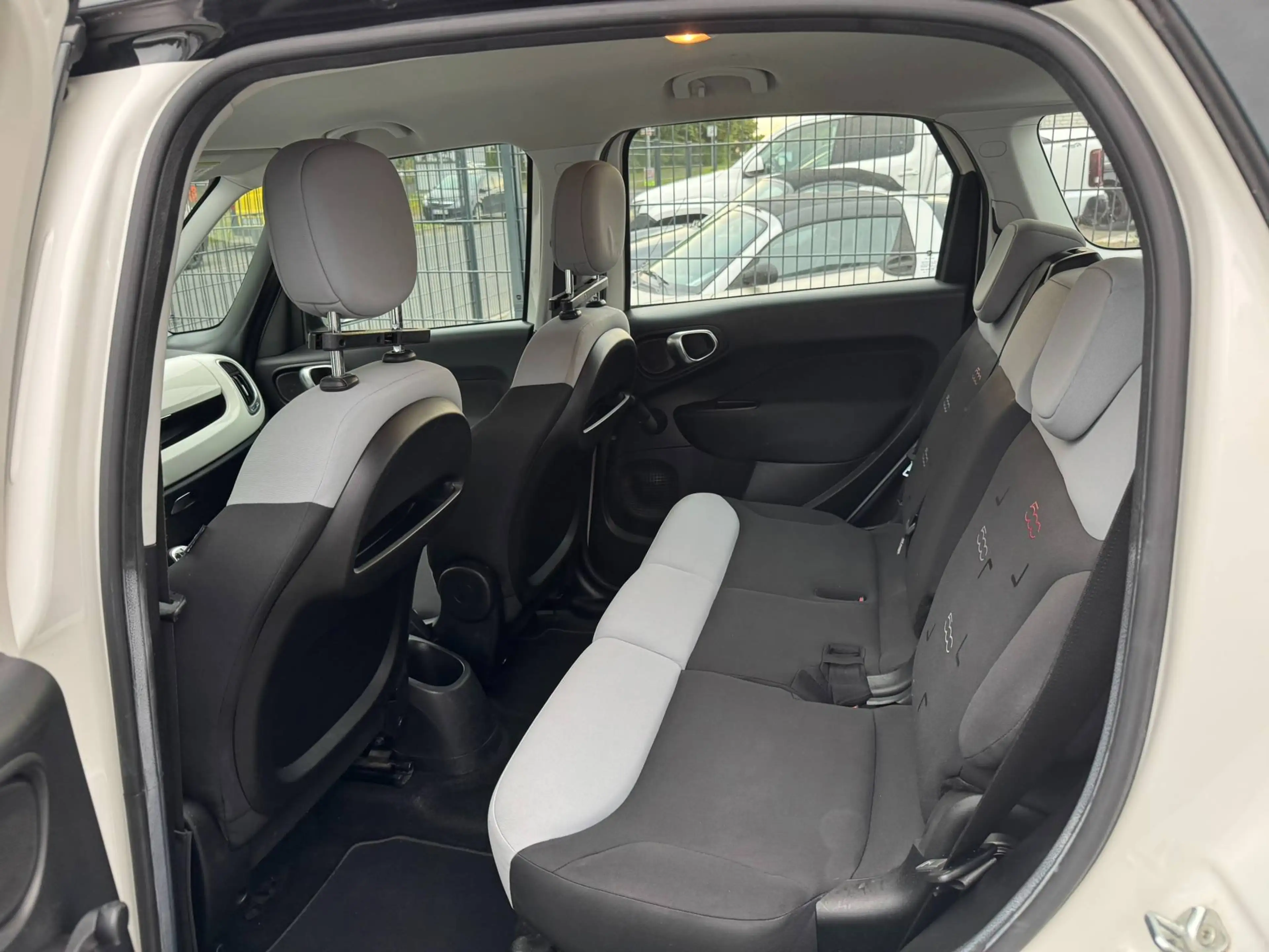 Fiat 500L Pop Star — photo 12