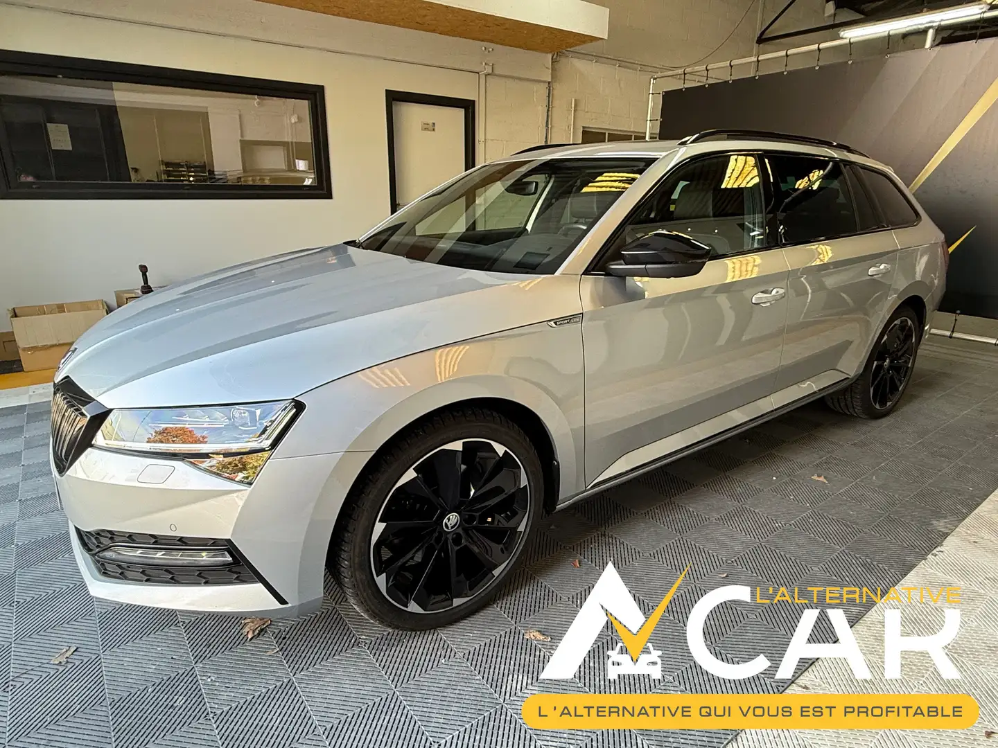 Skoda Superb PHEV 1.4 TSI Sportline DSG (160kW) - GARANTIE 12M Gris - 1