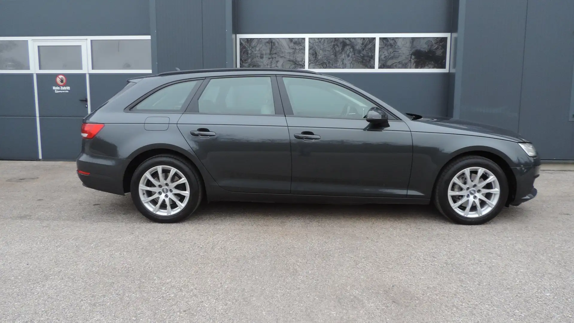Audi A4 A4 Avant 2,0 TDI quattro S-tronic Grau - 1