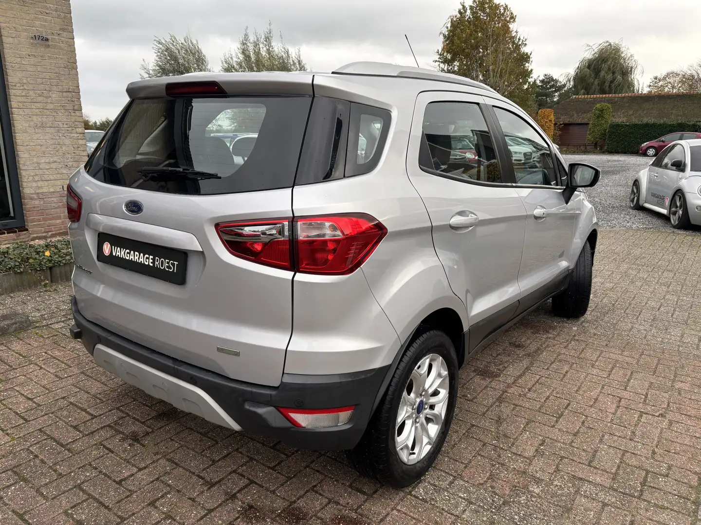Ford EcoSport 1.0 EcoBoost Titanium Navigatie / Keyless / Parkee Gris - 2