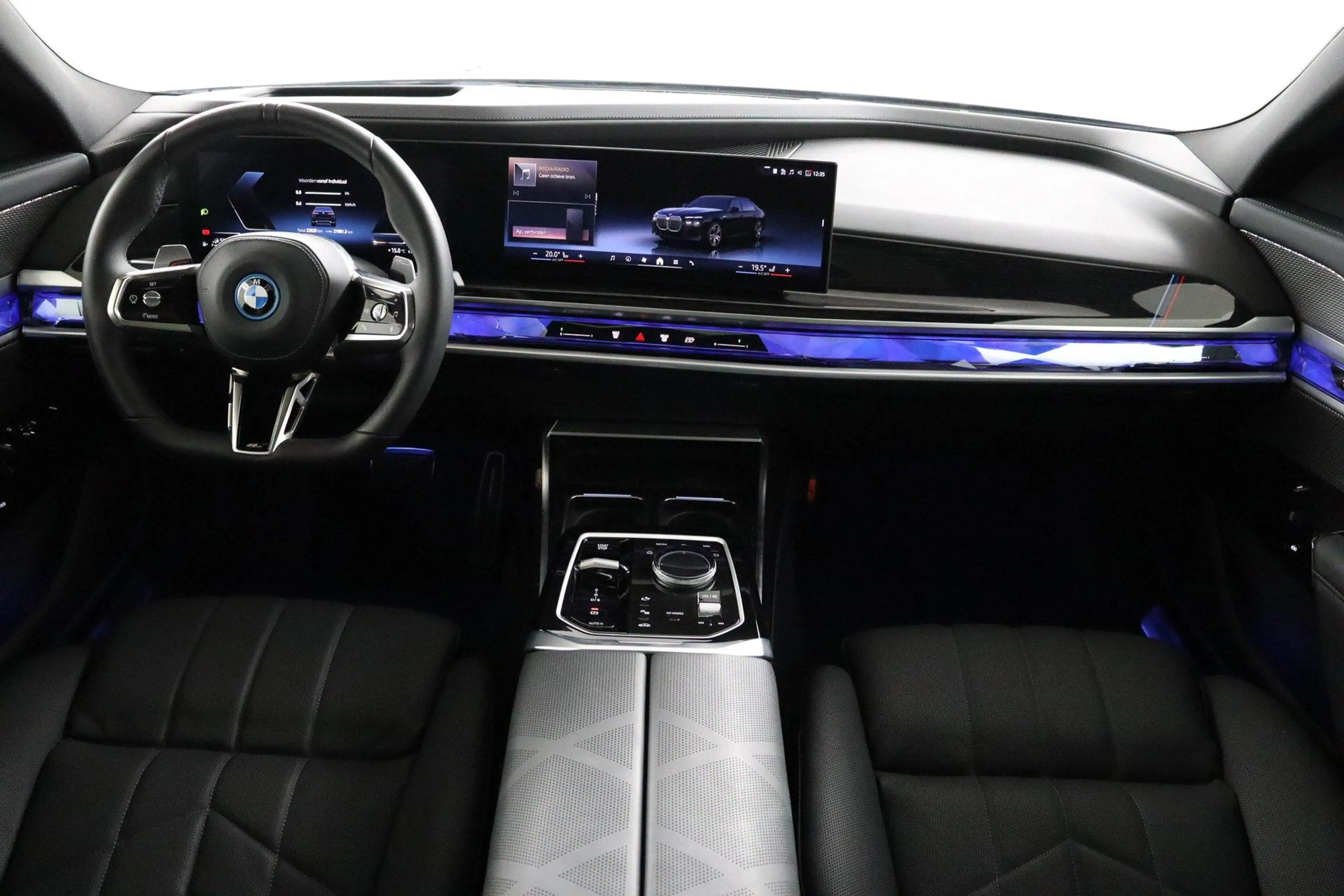 BMW 750 7-serie 750e xDrive | M Sport | Individual Vollede — photo 4