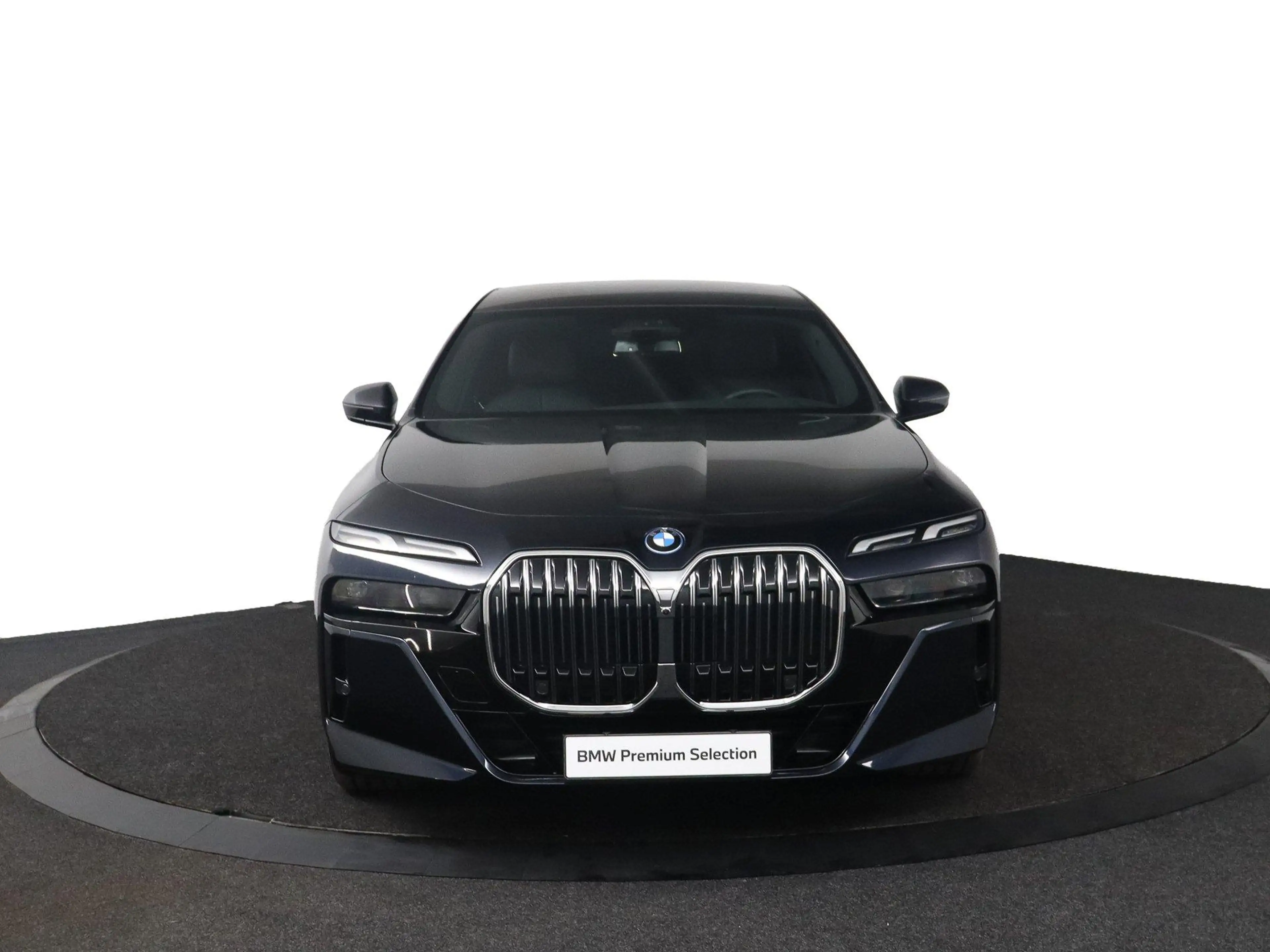 BMW 750 7-serie 750e xDrive | M Sport | Individual Vollede — photo 13