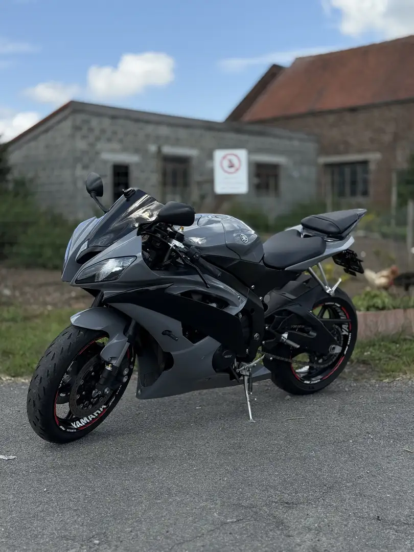 Yamaha YZF-R6 2010 | RJ15 Gris - 1